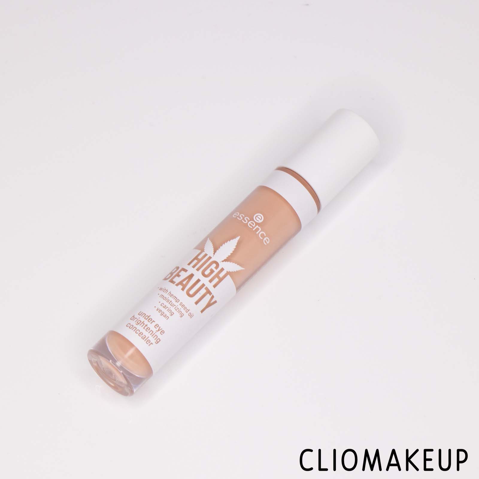 cliomakeup-recensione-correttore-essence-high-beauty-under-eye-brightening-concealer-2