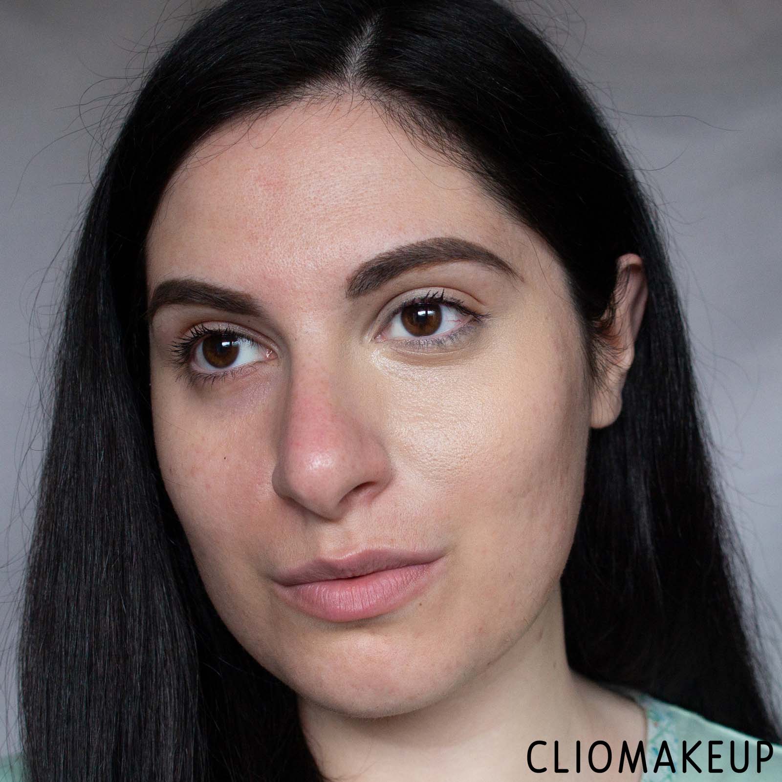 cliomakeup-recensione-correttore-giorgio-armani-luminous-silk-multi-purpose-glow-conceale-10