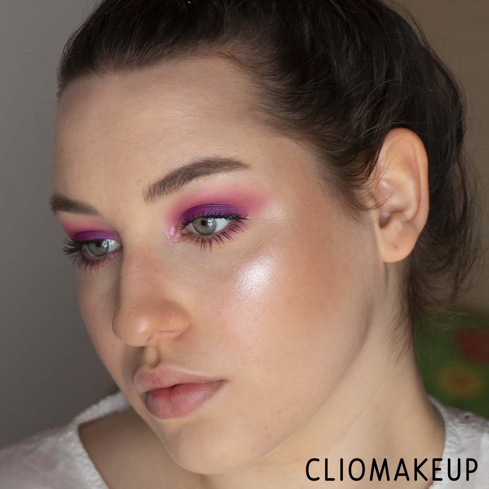 cliomakeup-recensione-illuminante-i-love-revolution-tasty-fruit-highlighter-12