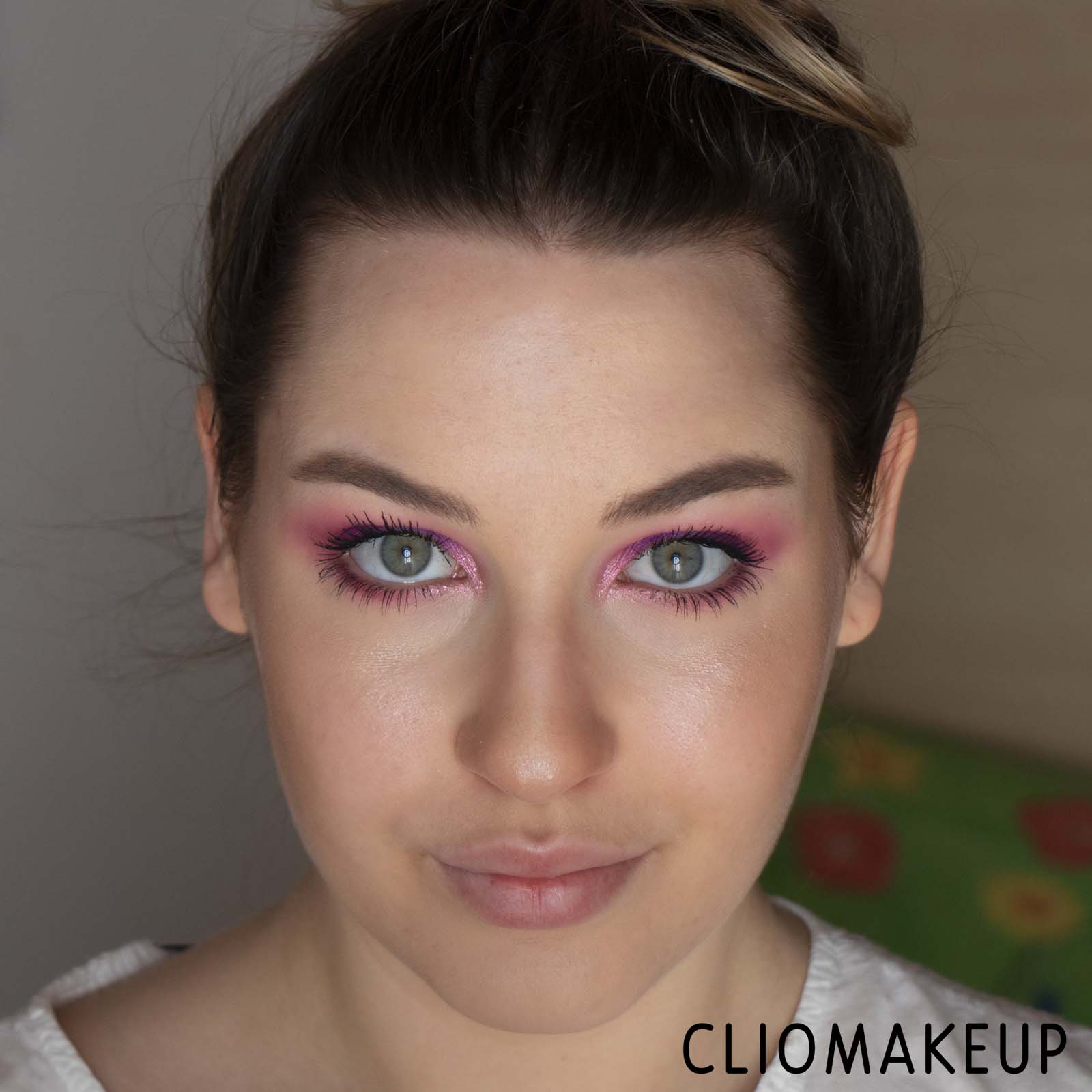 cliomakeup-recensione-illuminante-i-love-revolution-tasty-fruit-highlighter-14