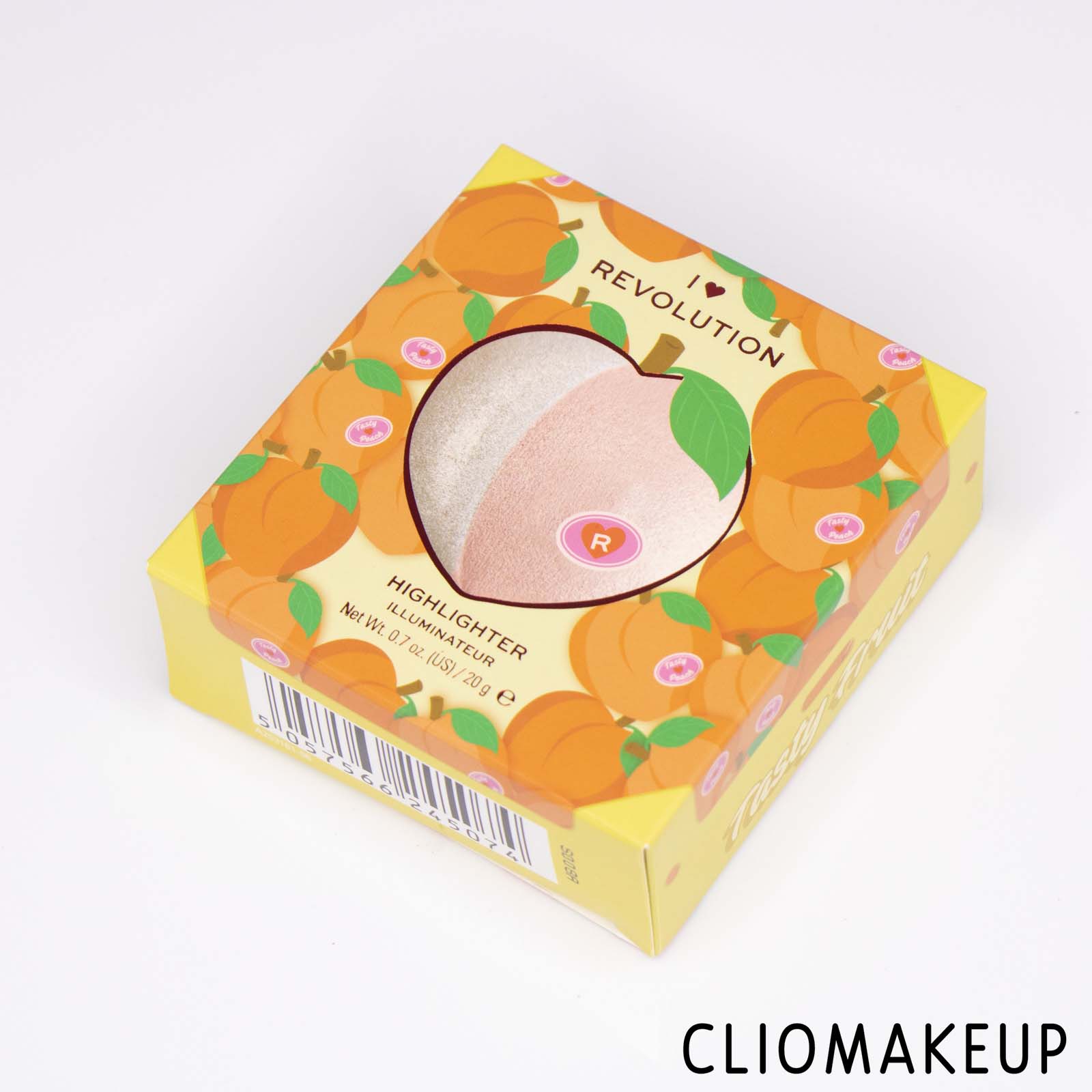 cliomakeup-recensione-illuminante-i-love-revolution-tasty-fruit-highlighter-2