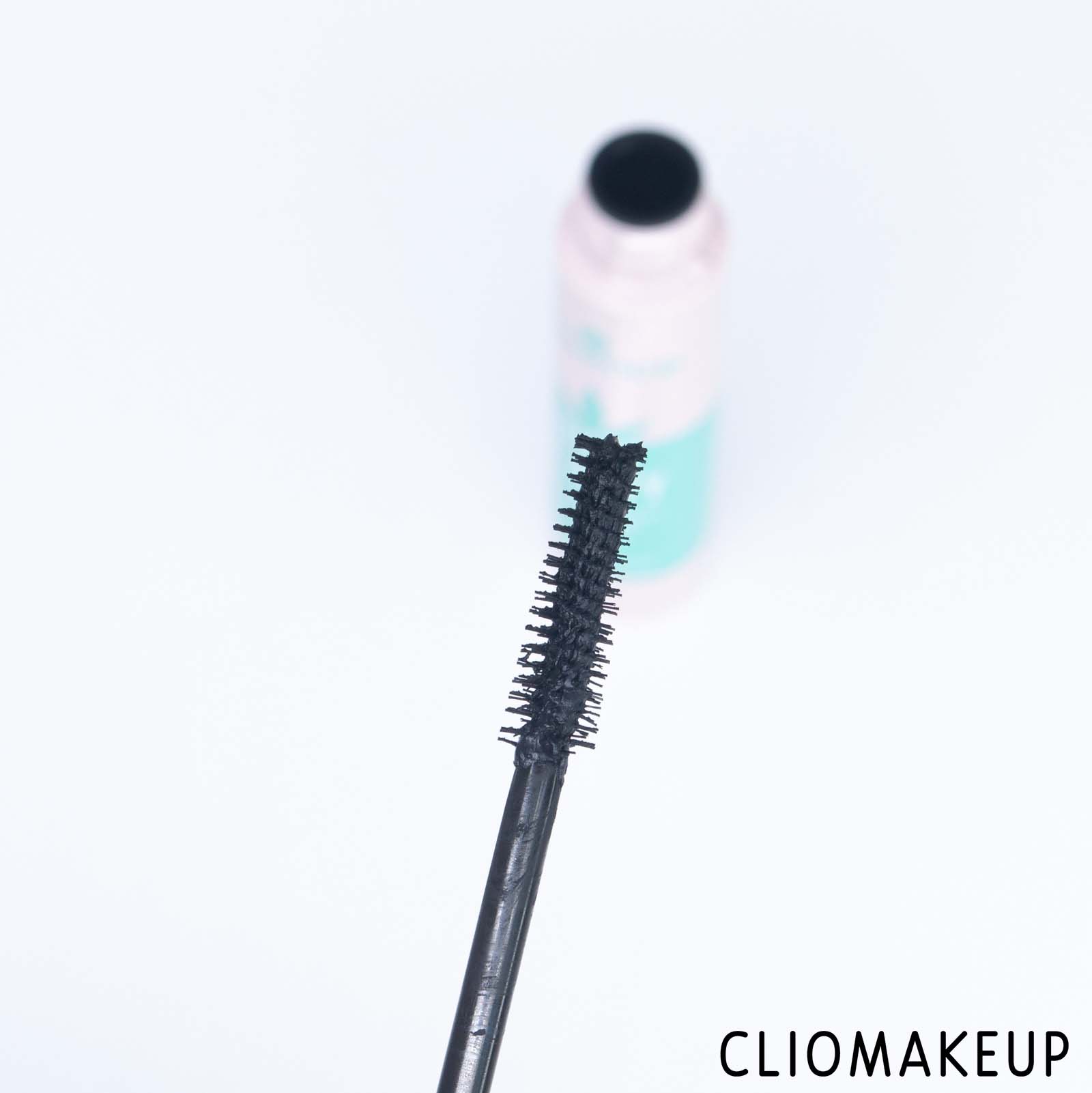 cliomakeup-recensione-mascara-essence-high-beauty-vegan-volume-mascara-5