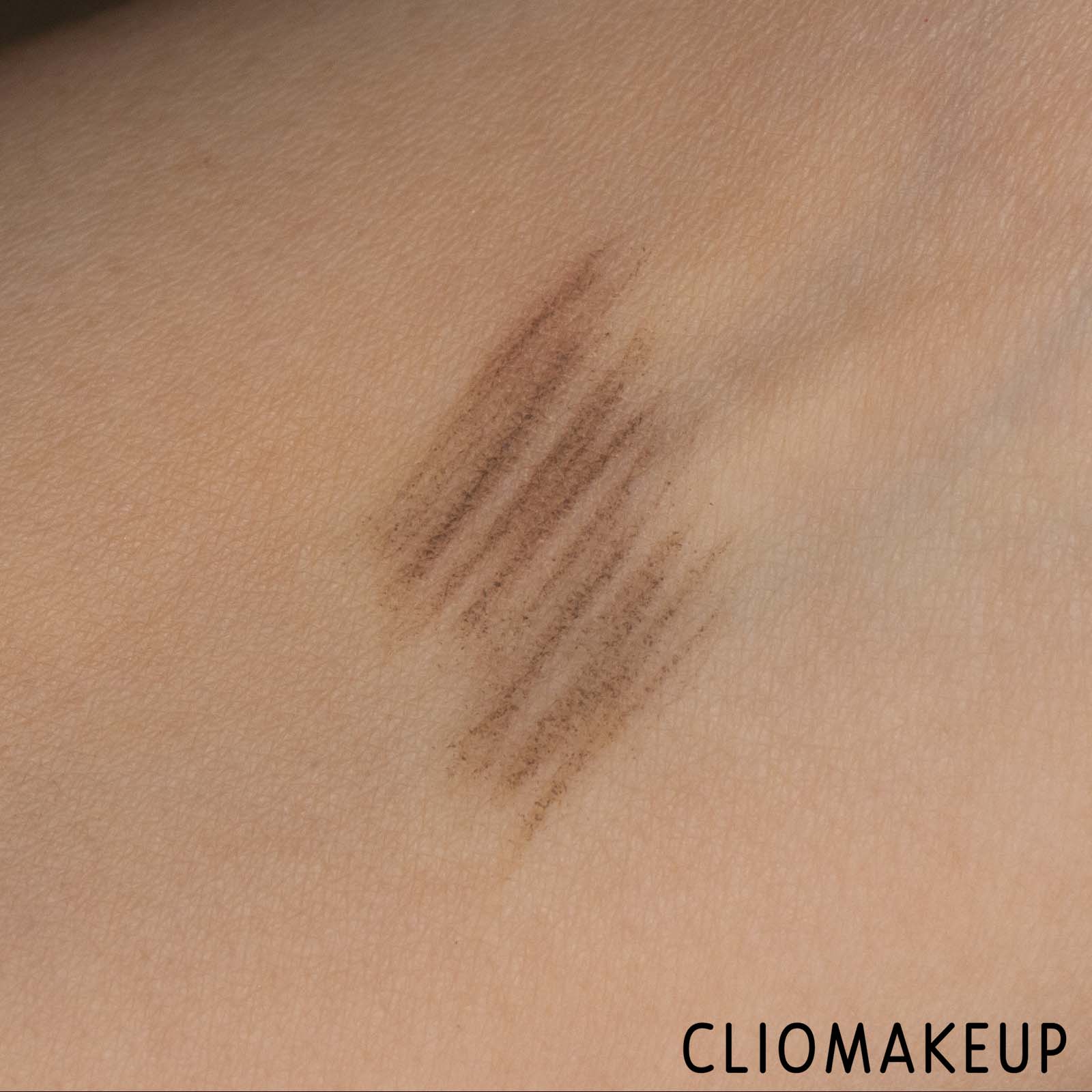 cliomakeup-recensione-matita-sopracciglia-MAC-eye-brows-styler-7