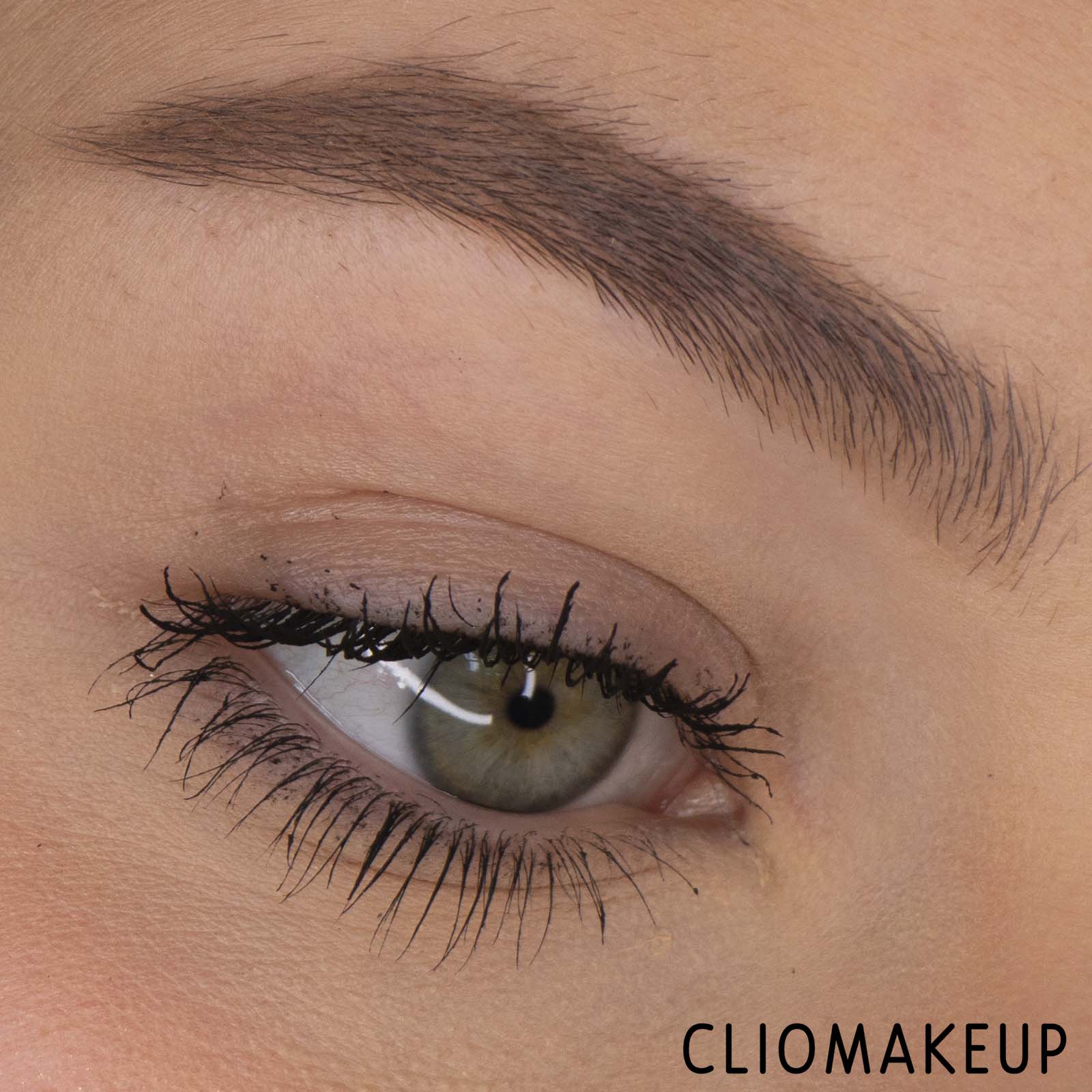 cliomakeup-recensione-matita-sopracciglia-maybelline-brow-precise-sharpenable-filling-pencil-11