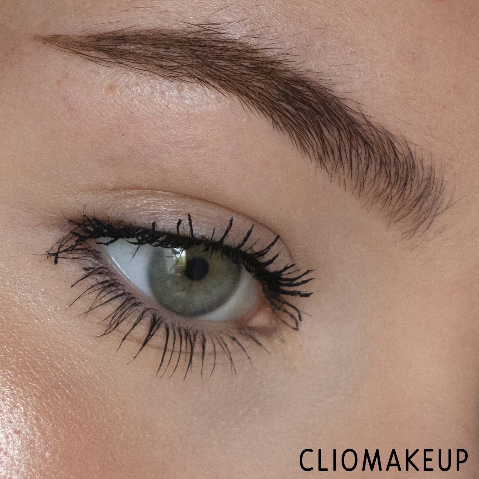 cliomakeup-recensione-pomata-sopracciglia-NYX-tame-e-frame-tinted-brow-pomade-12