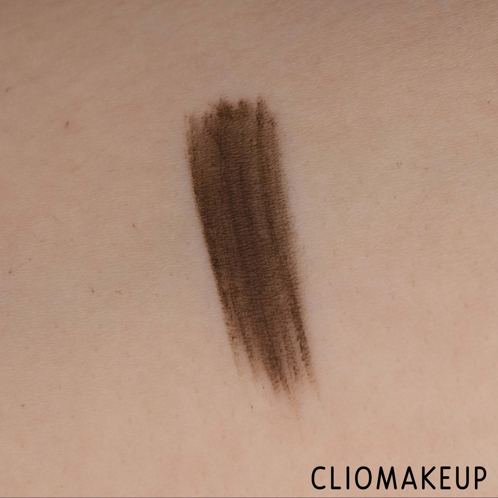 cliomakeup-recensione-pomata-sopracciglia-NYX-tame-e-frame-tinted-brow-pomade-7