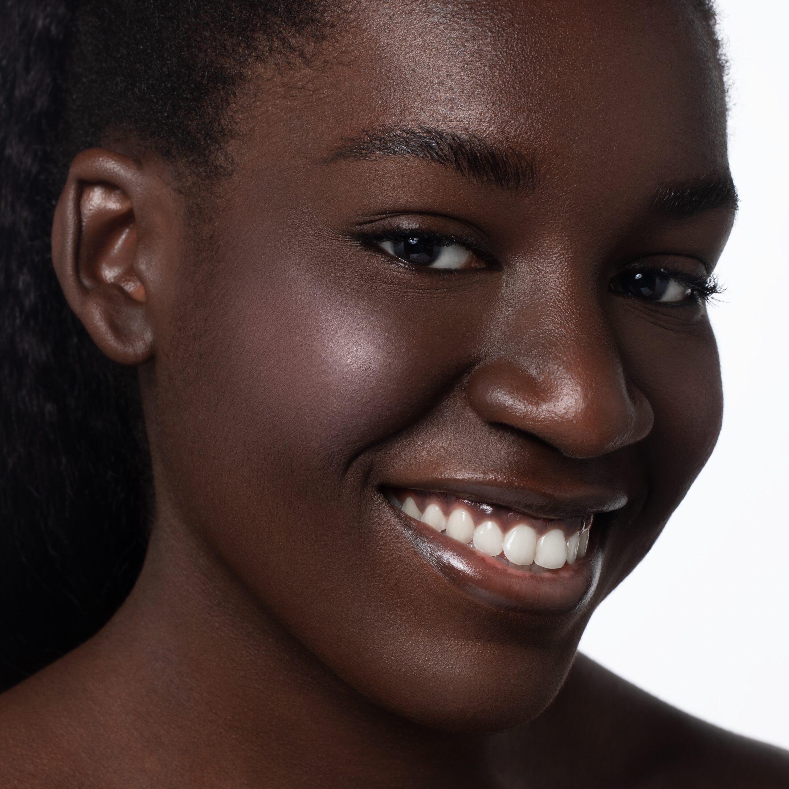 Cliomakeup-blush-in-polvere-cutelove-sand-rose-12-dark-skin