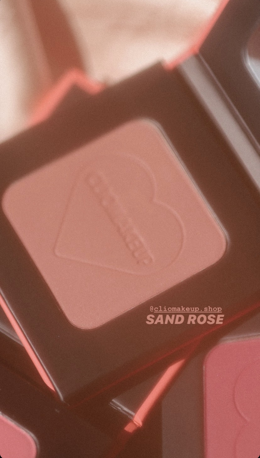 Cliomakeup-blush-in-polvere-cutelove-sand-rose-6-texture