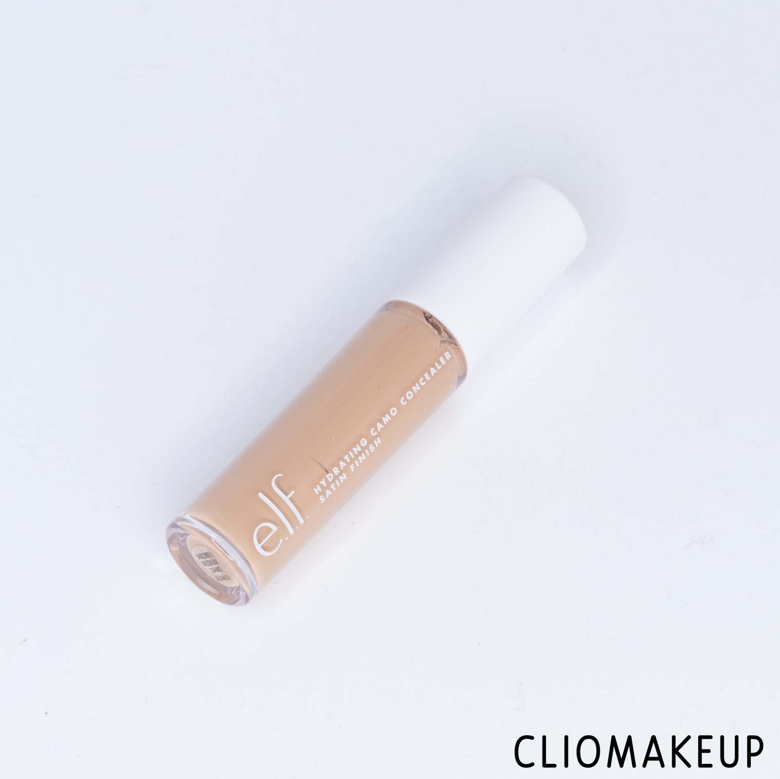 cliomakeup-recensione-correttore-elf-hydrating-camo-concealer-satin-finish-4