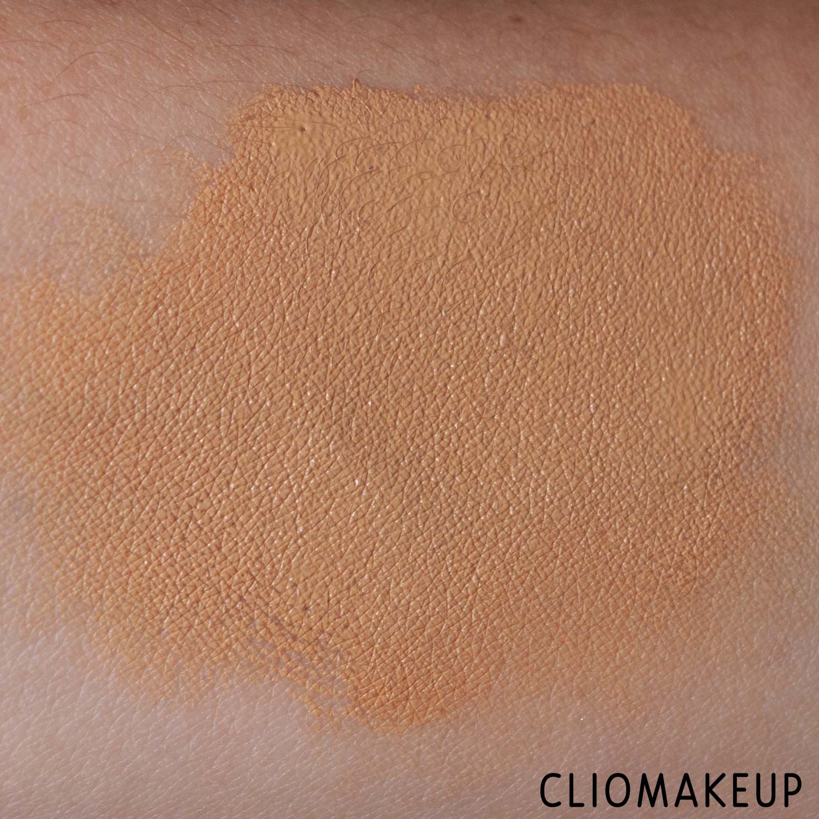 cliomakeup-recensione-correttore-elf-hydrating-camo-concealer-satin-finish-9