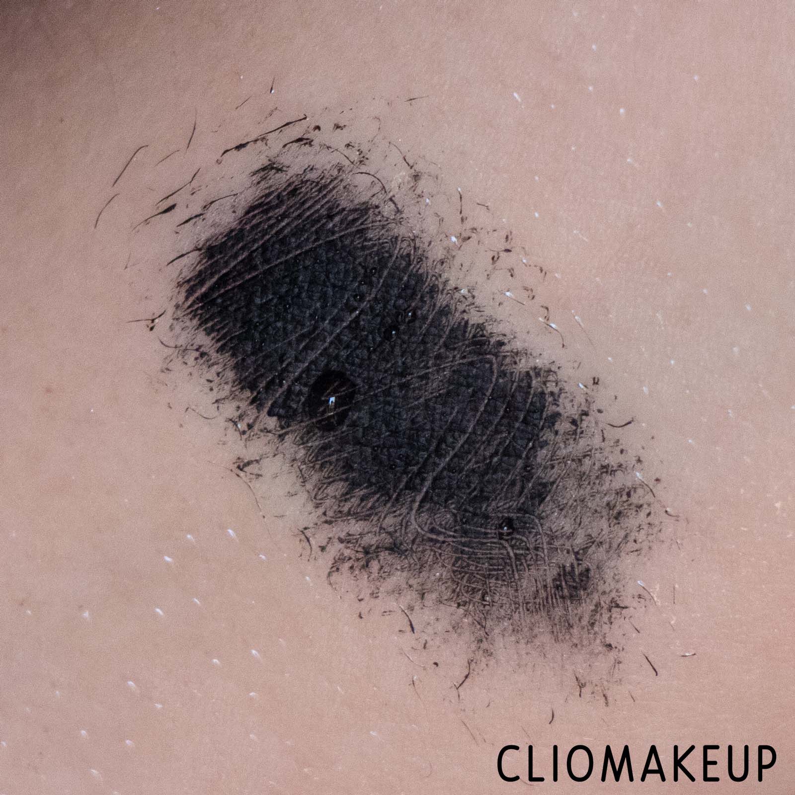 cliomakeup-recensione-mascara-catrice-glam-e-doll-volume-mascara-waterproof-8