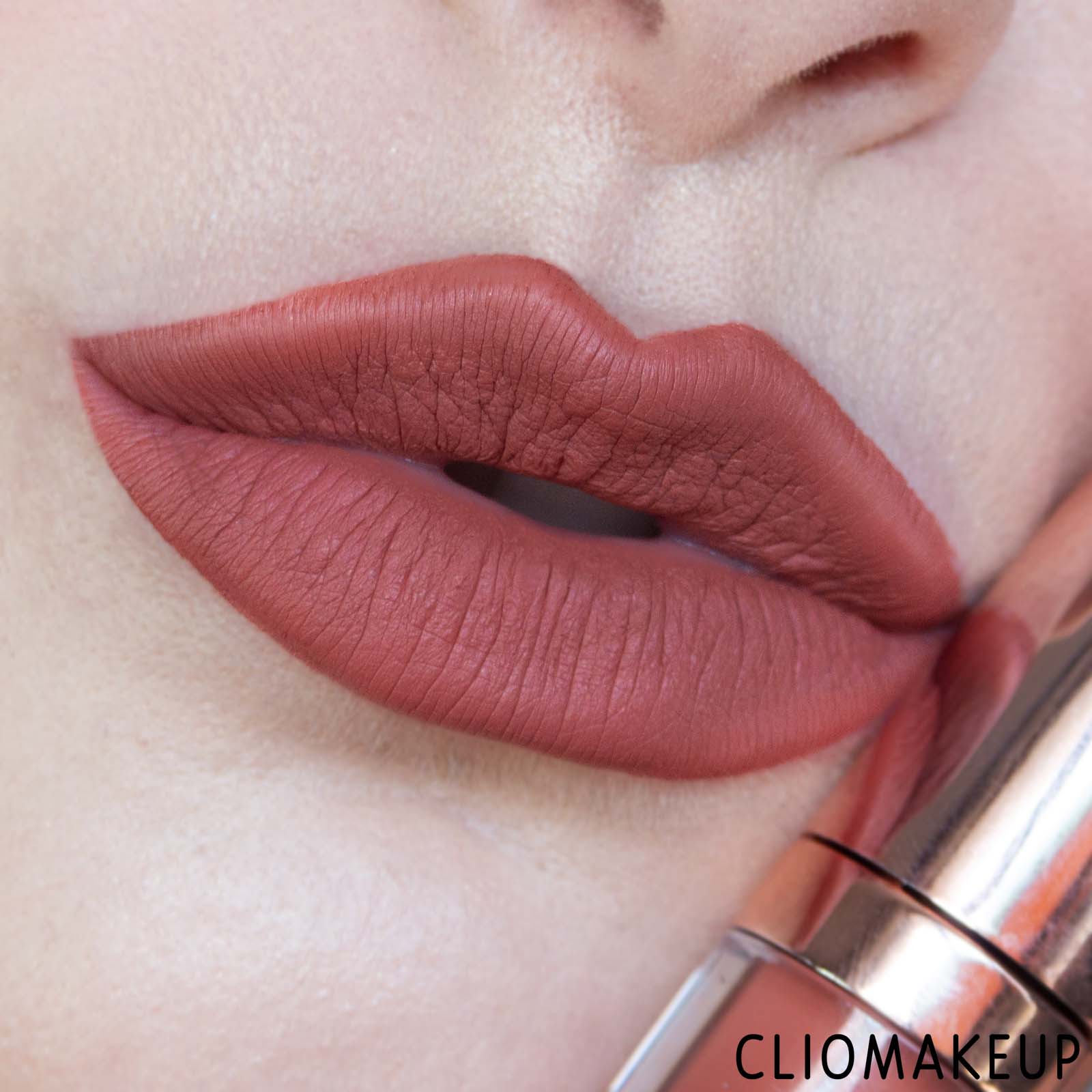 Cliomakeup-rossetto-liquido-liquidlove-90210-12-labbra-mena