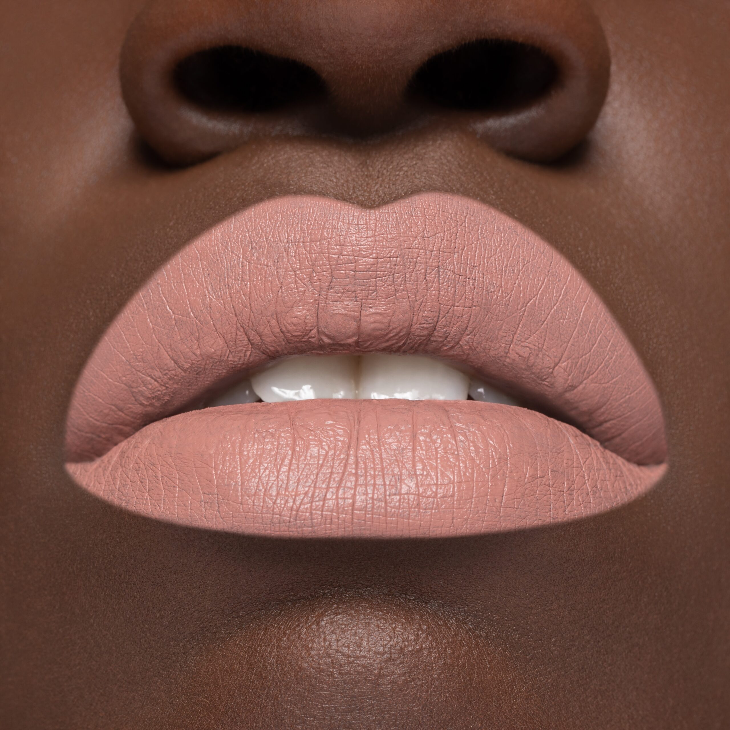 Cliomakeup-rossetto-liquido-liquidlove-pat-in-paris-6-dark-skin