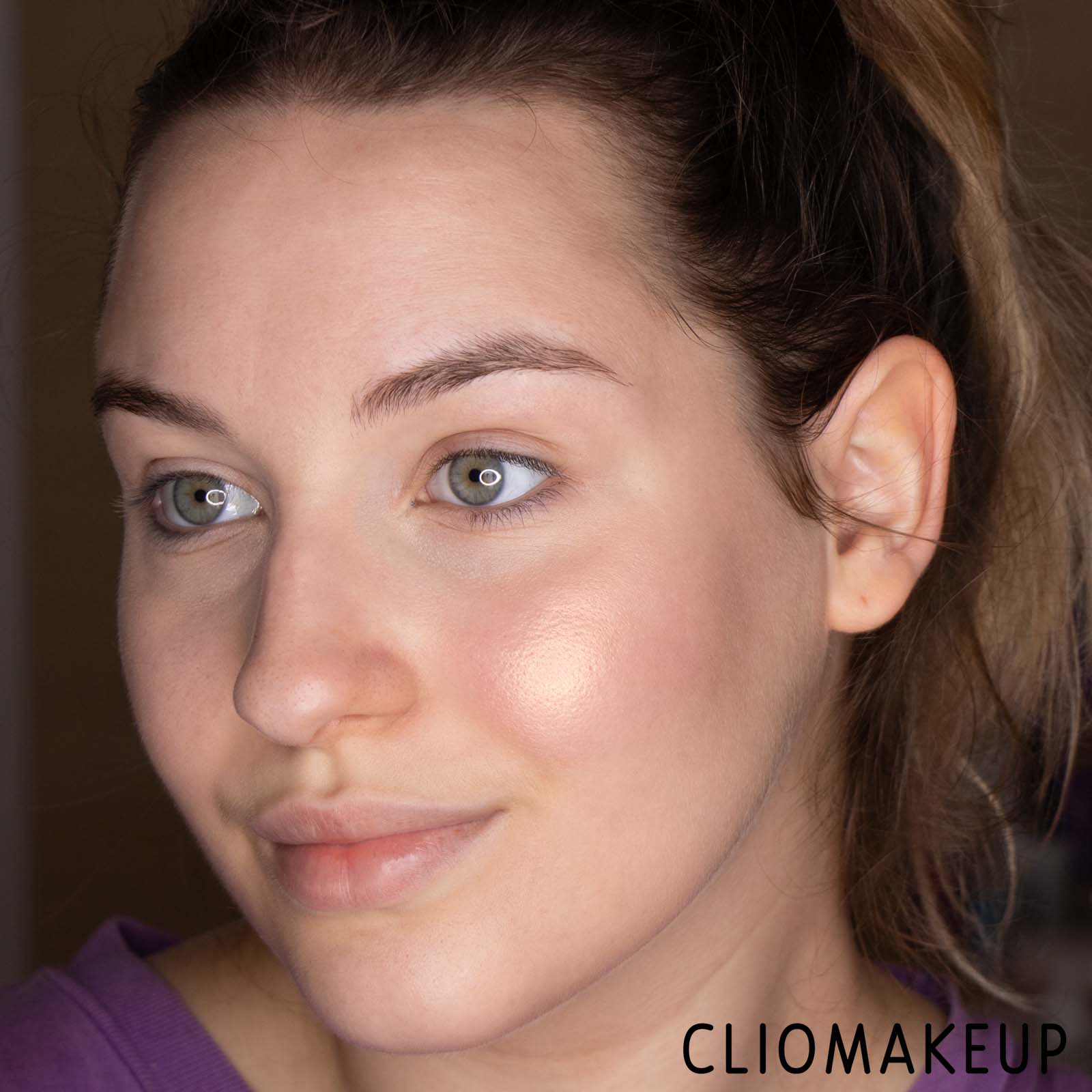 cliomakeup-recensione-blush-pupa-extreme-blush-glow-blush-compatto-effetto-illuminante-13