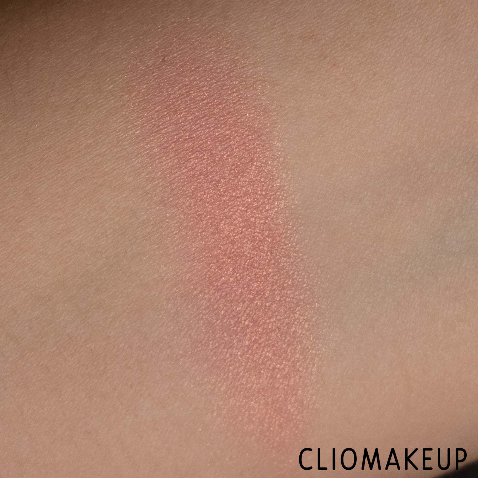 cliomakeup-recensione-blush-pupa-extreme-blush-glow-blush-compatto-effetto-illuminante-6