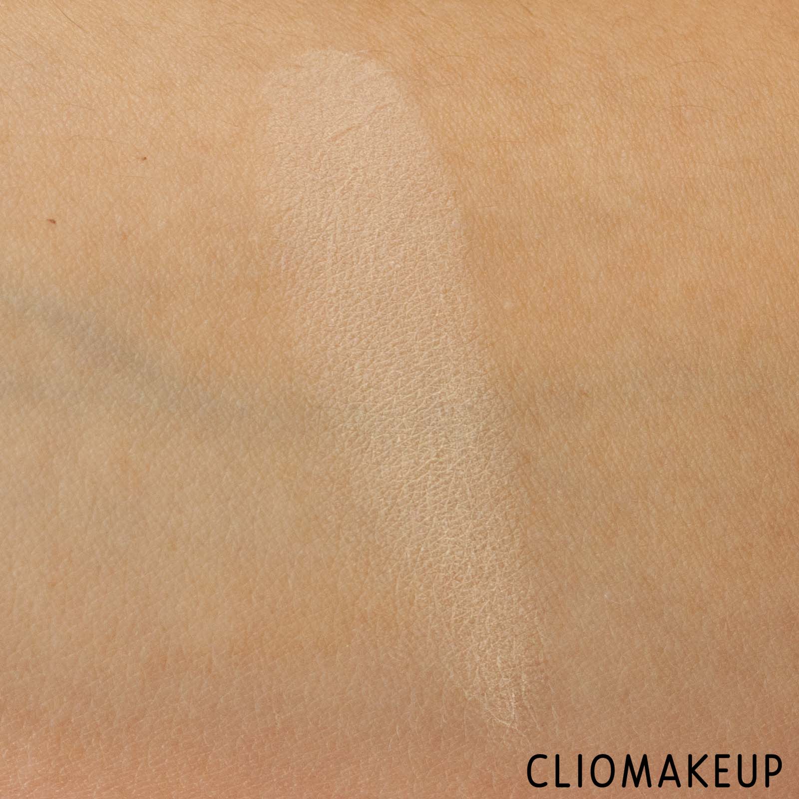 cliomakeup-recensione-cipria-nabla-close-up-smoothing-pressed-powder-6