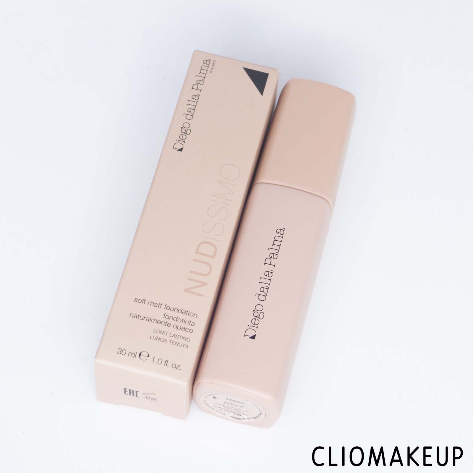 cliomakeup-recensione-fondotinta-diego-dalla-palma-nudissimo-sof-matte-foundation-4