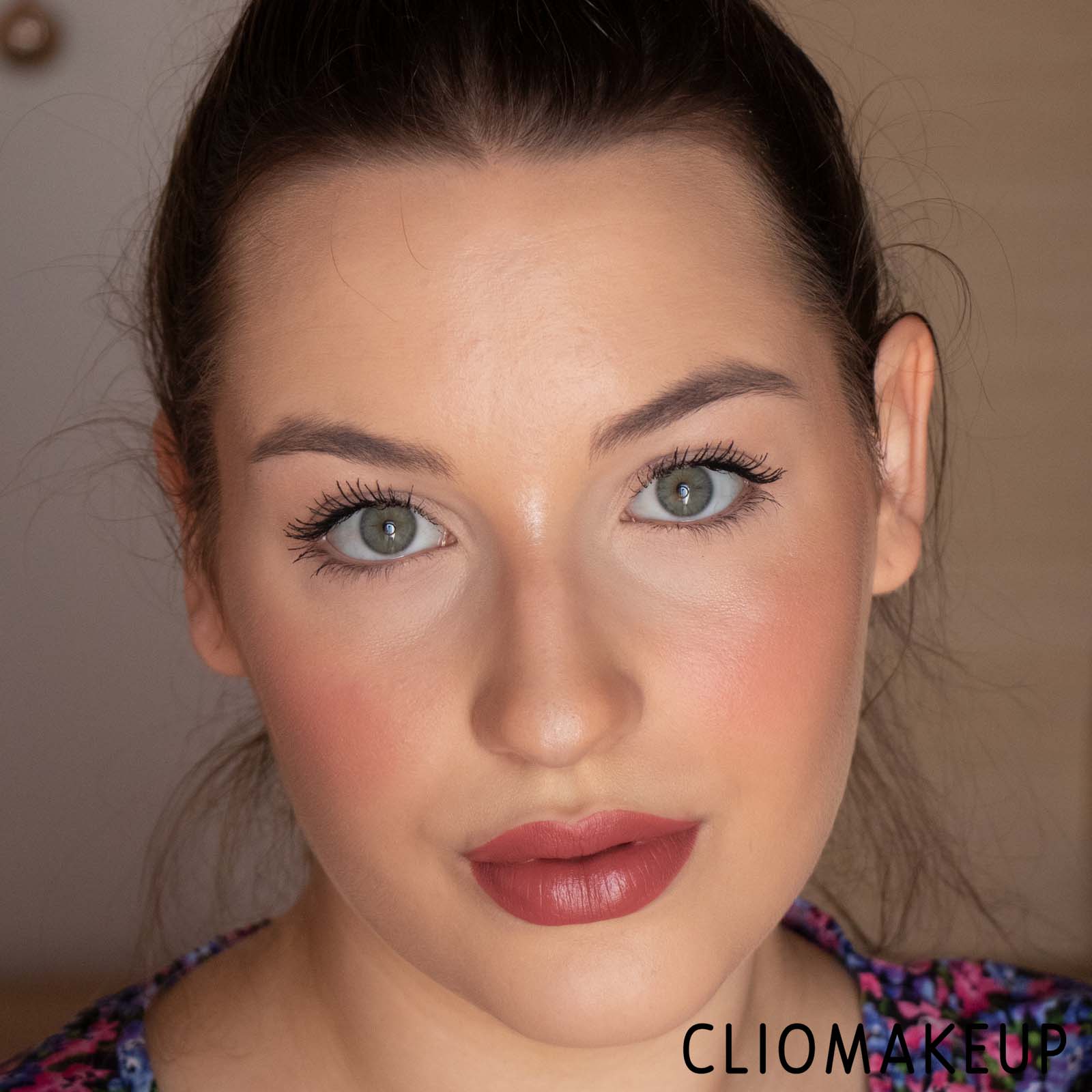 cliomakeup-recensione-fondotinta-kiko-lost-in-amalfi-lightweight-velvet-foundation-14