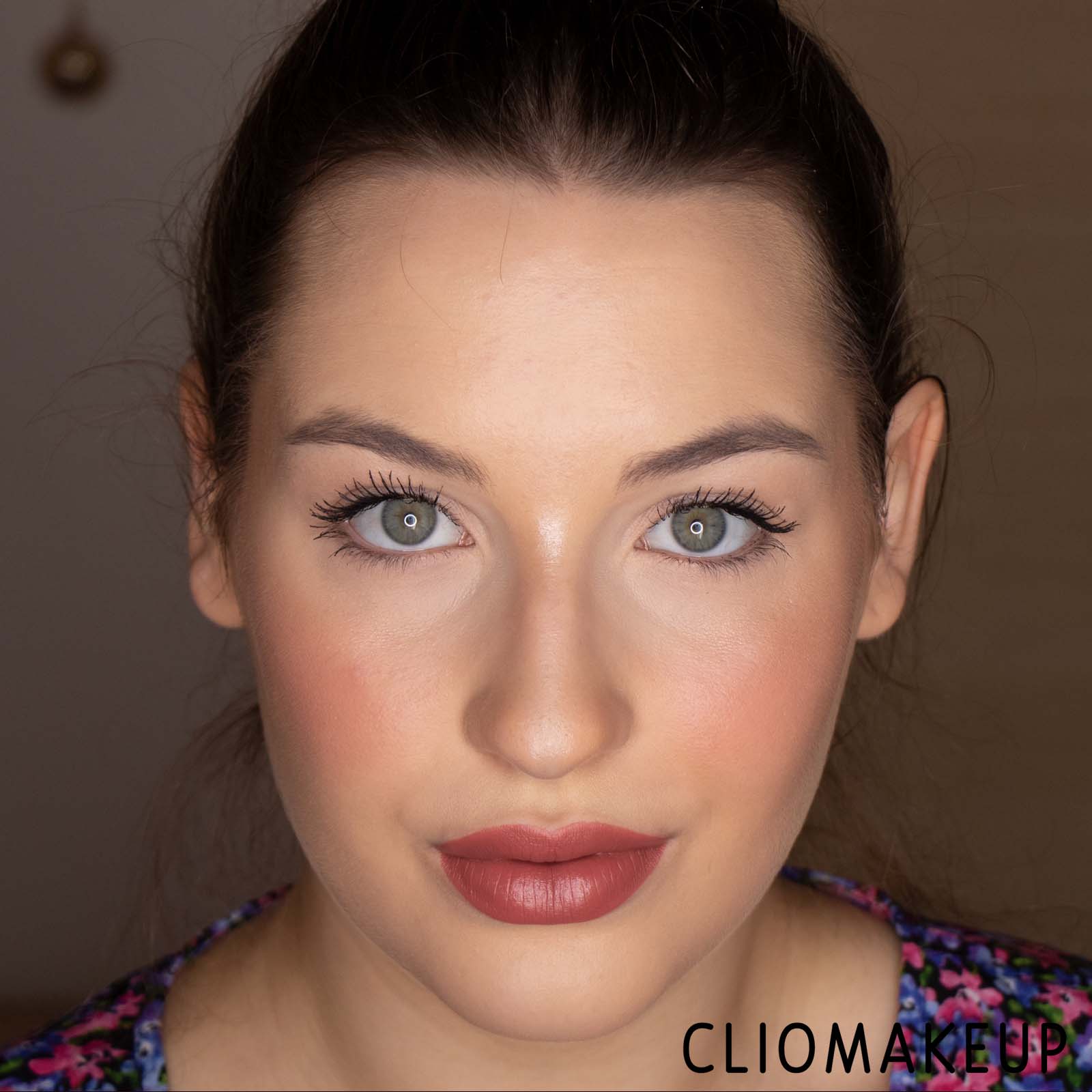 cliomakeup-recensione-fondotinta-kiko-lost-in-amalfi-lightweight-velvet-foundation-15