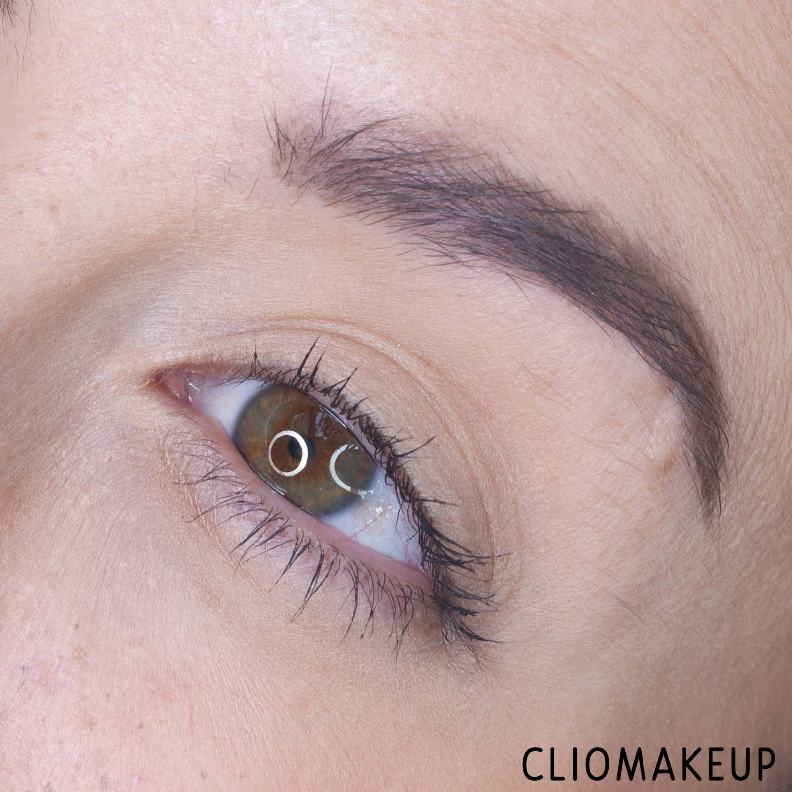 cliomakeup-recensione-mascara-rimmel-scandaleyes-reloaded-mascara-11