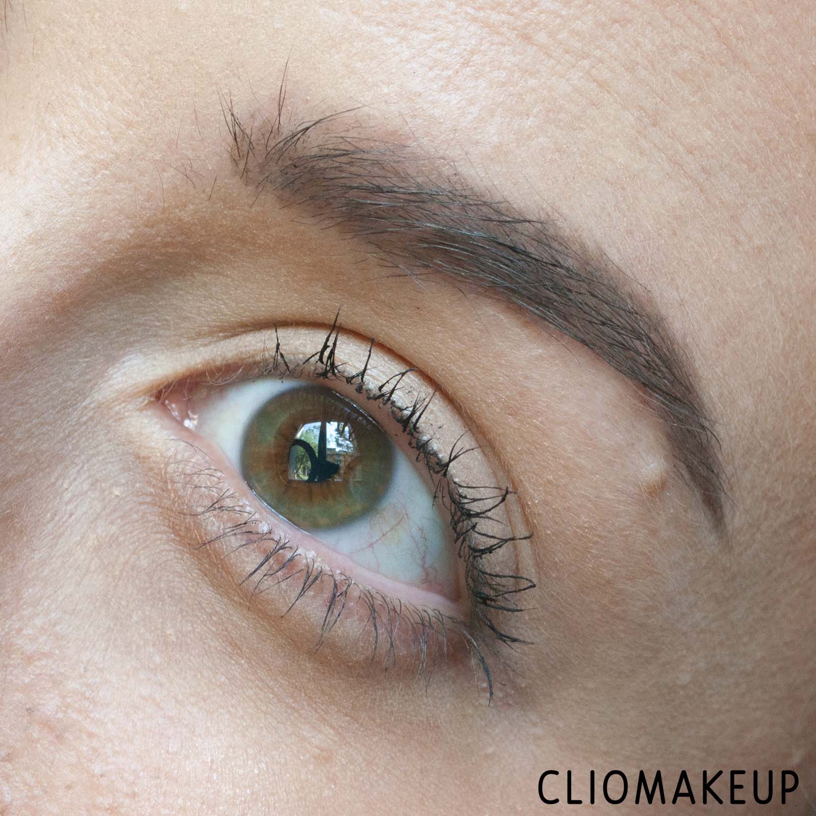 cliomakeup-recensione-mascara-rimmel-scandaleyes-reloaded-mascara-12