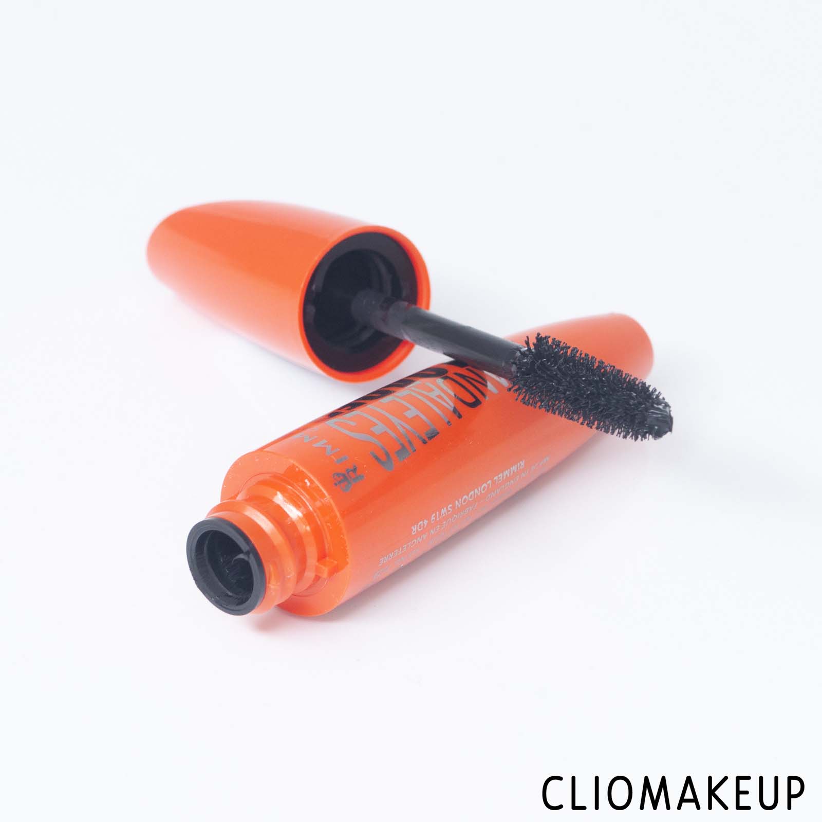 cliomakeup-recensione-mascara-rimmel-scandaleyes-reloaded-mascara-4