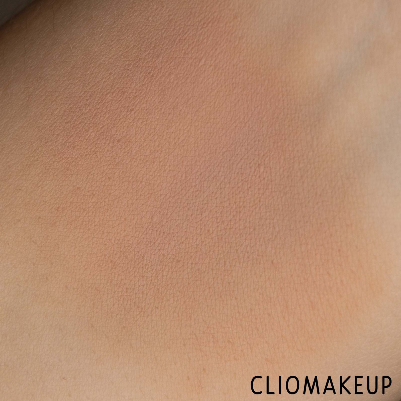 cliomakeup-recensione-ombretto-MAC-Pro-Longwear-Paint-Pot-9