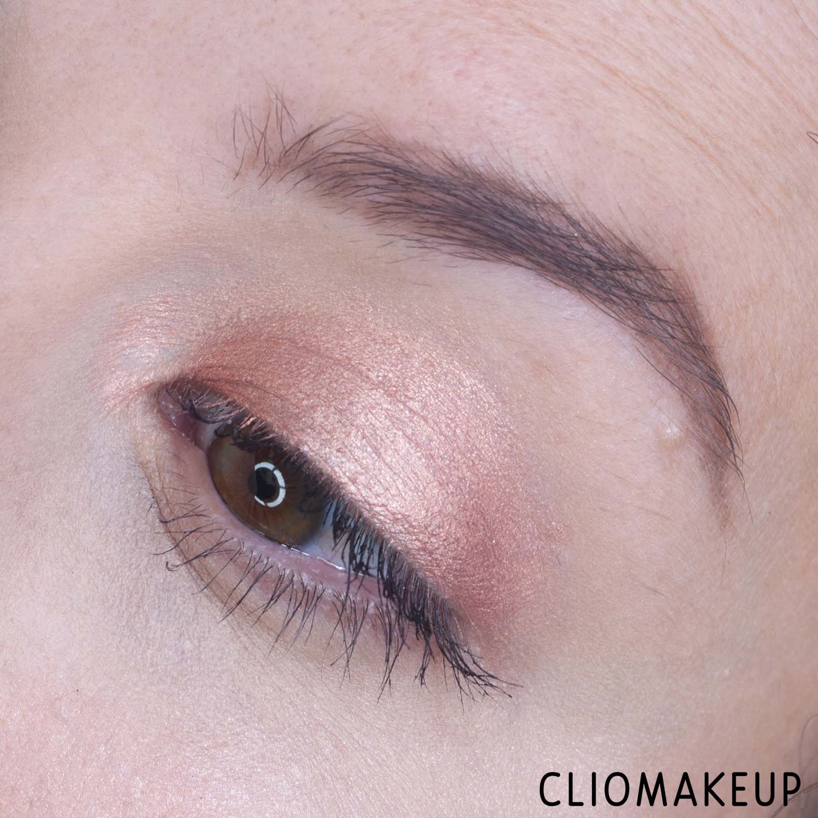 cliomakeup-recensione-ombretto-cremoso-kiko-lost-in-amalfi-metal-chrome-eyeshadow-11