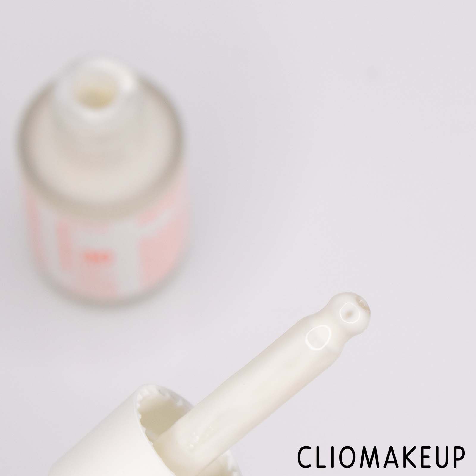 cliomakeup-recensione-primer-catrice-pore-minimizing-primer-SPF-30-5