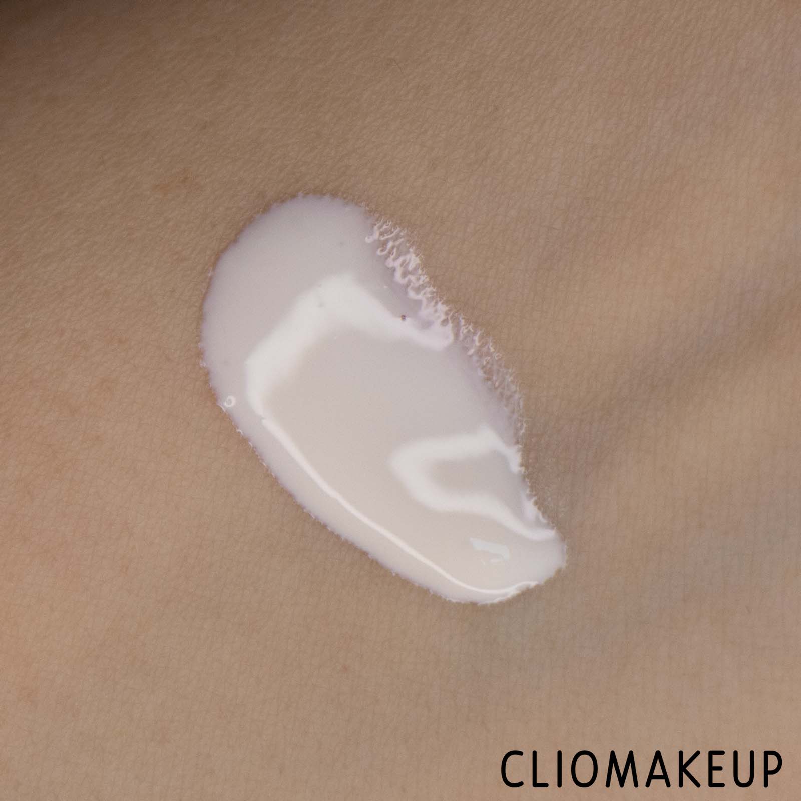 cliomakeup-recensione-primer-catrice-pore-minimizing-primer-SPF-30-7