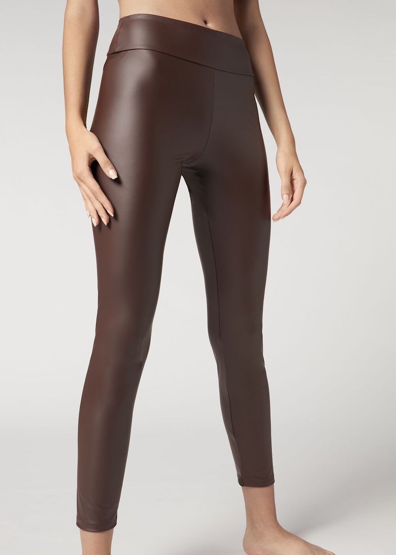 cliomakeup-calzedonia-collezione-autunno-inverno-2020-2021-teamclio-leggings-marrone