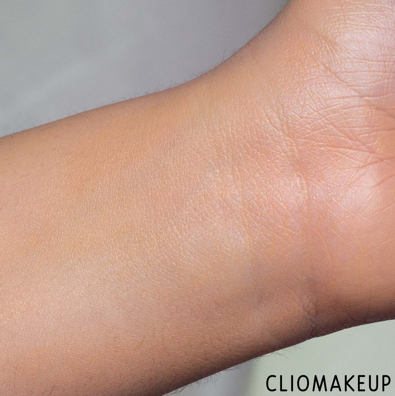 cliomakeup-recensione-crema-colorata-catrice-tinted-moisturizer-spf20-8