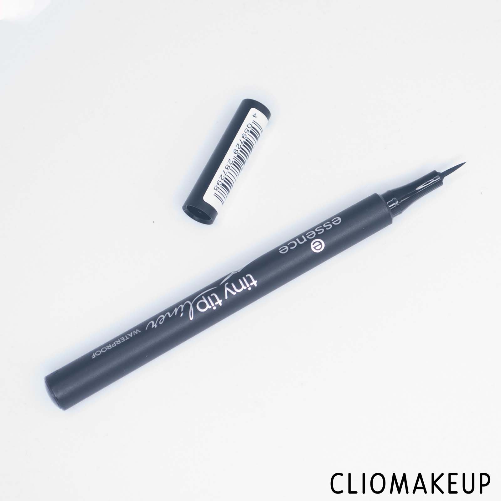 cliomakeup-recensione-eyeliner-essence-tiny-tip-liner-waterproof-4