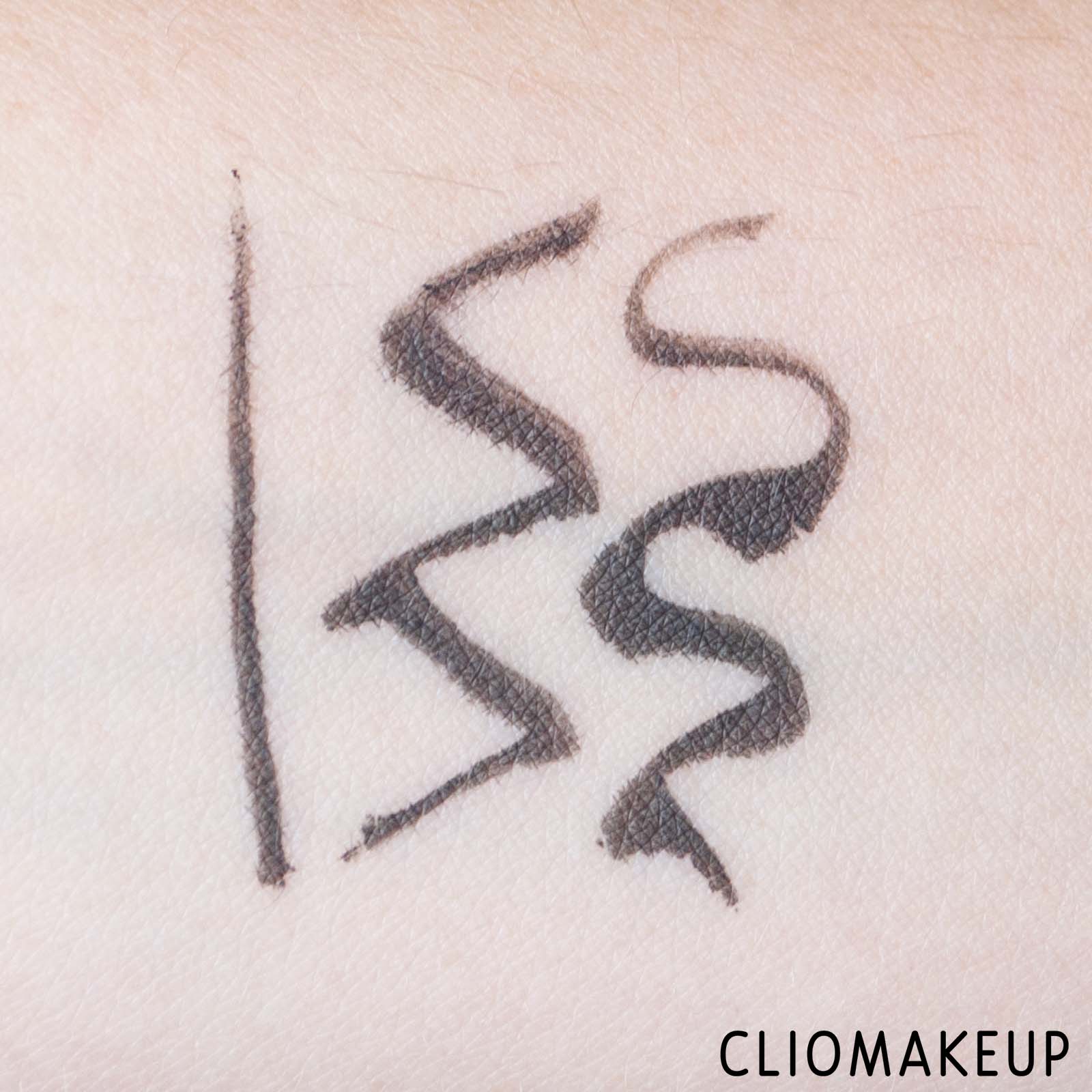 cliomakeup-recensione-eyeliner-essence-tiny-tip-liner-waterproof-7