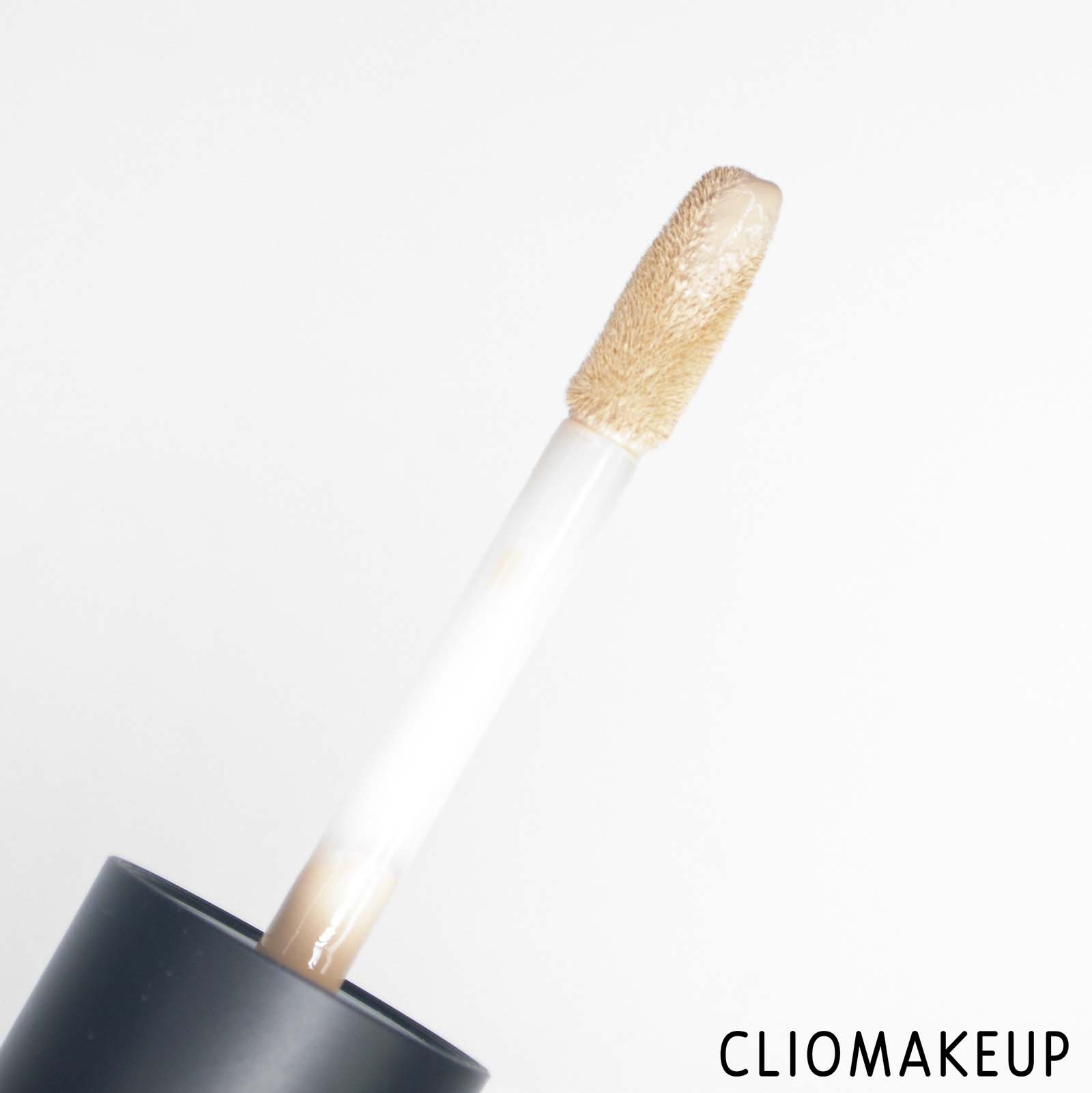 cliomakeup-recensione-fondotinta-mesauda-magic-wand-foundation-e-concealer-5