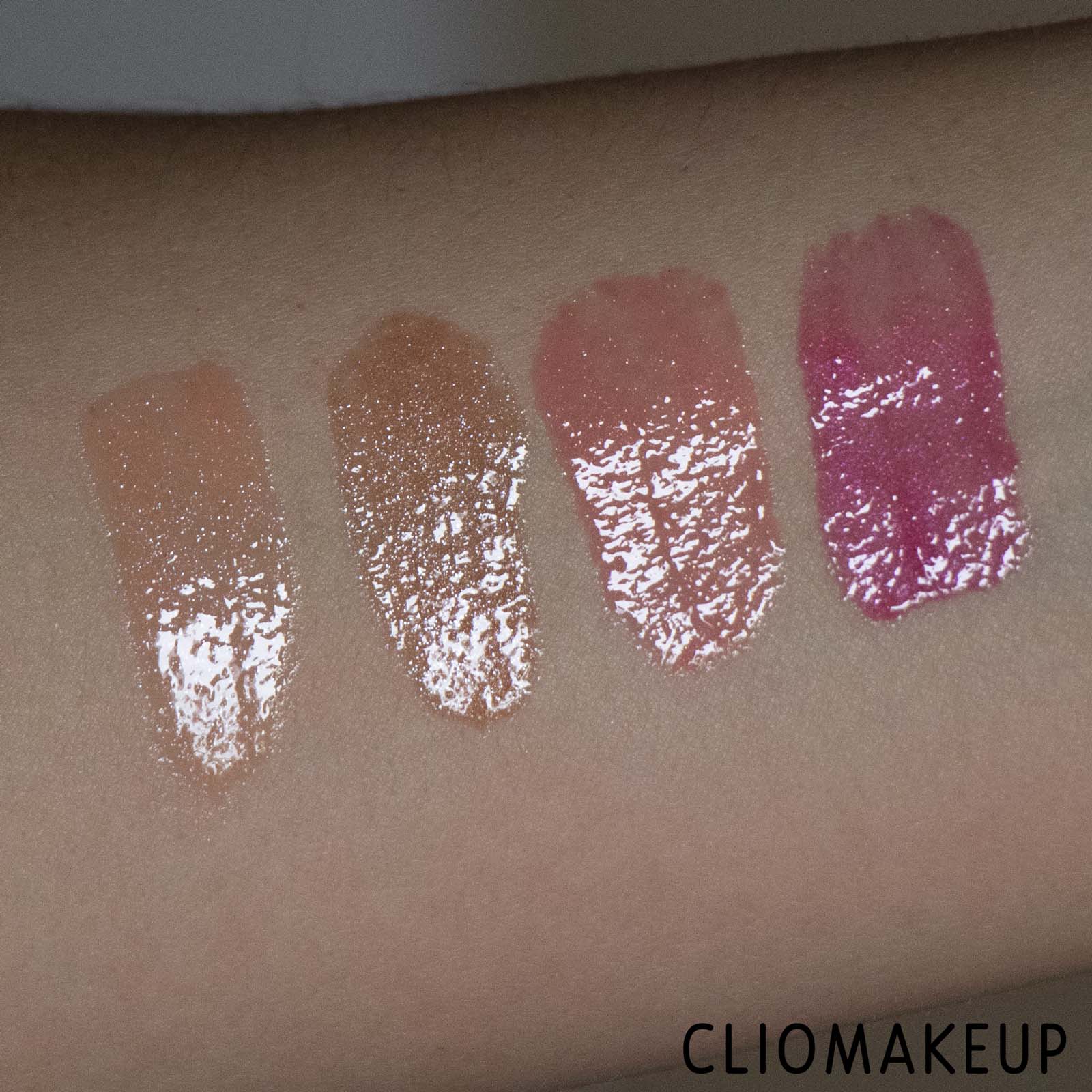 cliomakeup-recensione-gloss-fenty-beauty-glossy-posse-holodaze-christmas-6