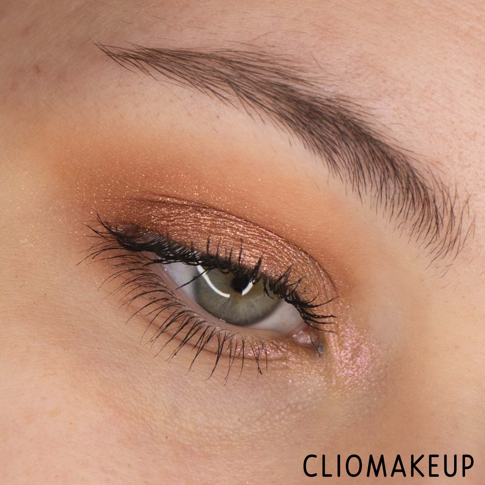 cliomakeup-recensione-palette-huda-beauty-khaki-haze-eyeshadow-palette-11