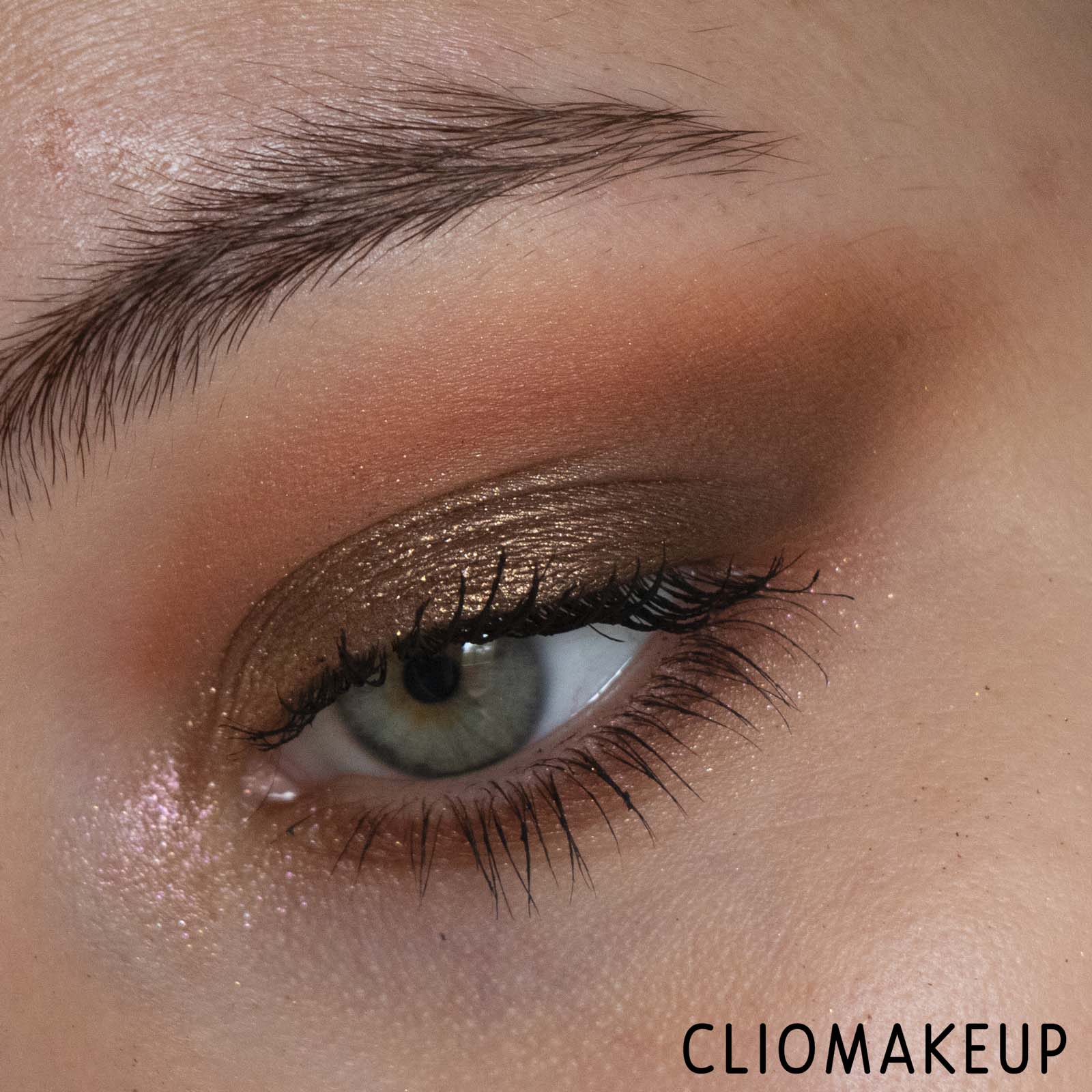 cliomakeup-recensione-palette-huda-beauty-khaki-haze-eyeshadow-palette-13