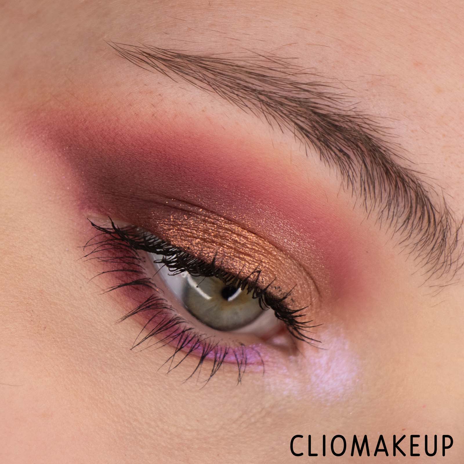 cliomakeup-recensione-palette-nabla-poison-garden-pressed-pigment-palette-16