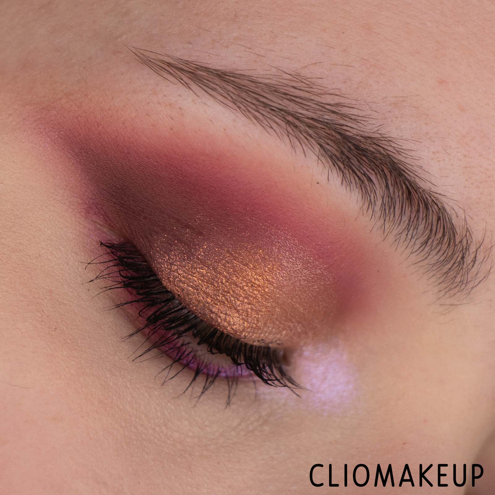 cliomakeup-recensione-palette-nabla-poison-garden-pressed-pigment-palette-17