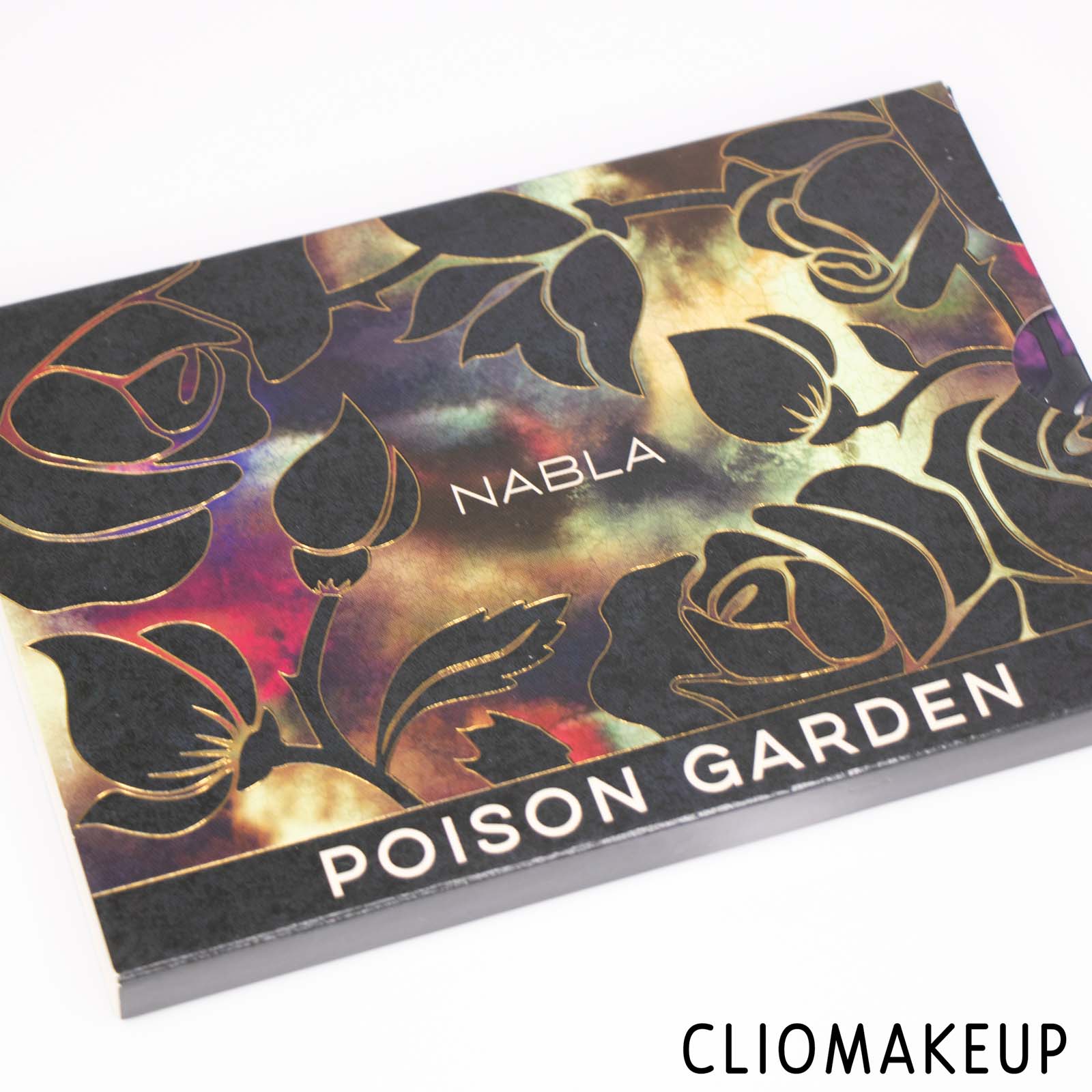 cliomakeup-recensione-palette-nabla-poison-garden-pressed-pigment-palette-2