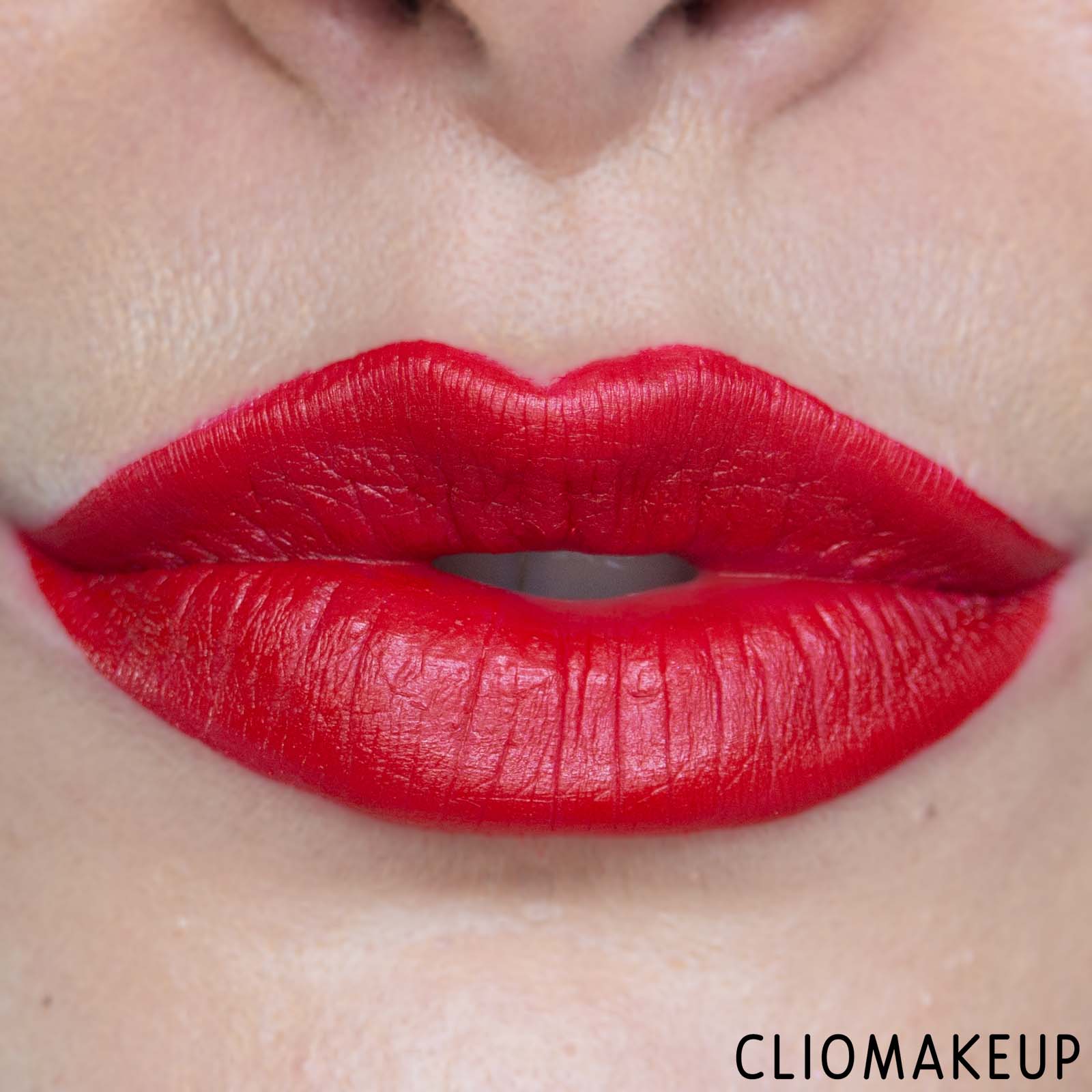 cliomakeup-recensione-rossetti-liquidi-astra-hypnotize-liquid-lipstick-13