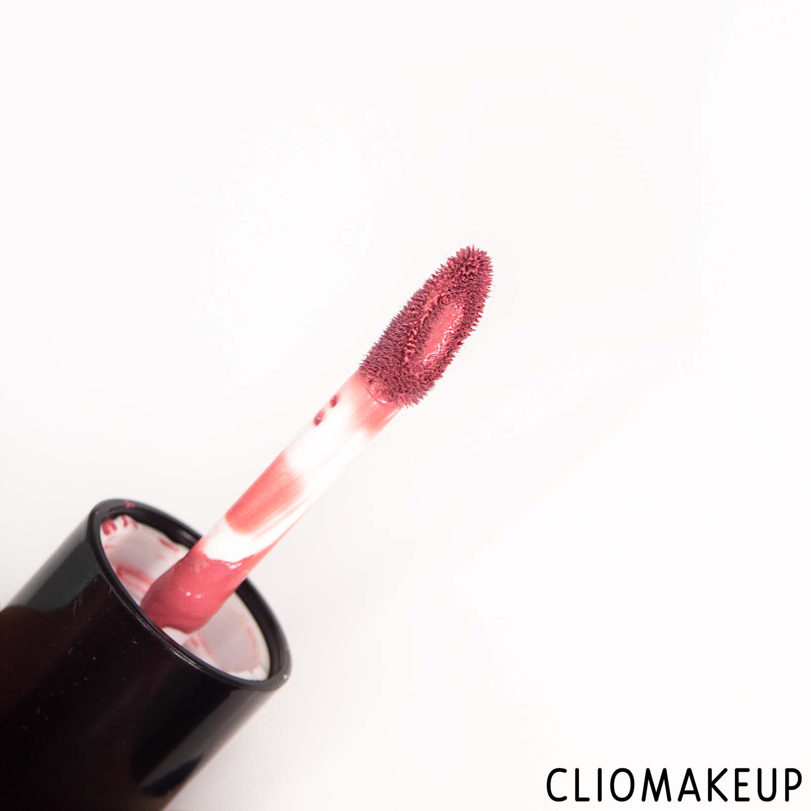 cliomakeup-recensione-rossetti-liquidi-astra-hypnotize-liquid-lipstick-5