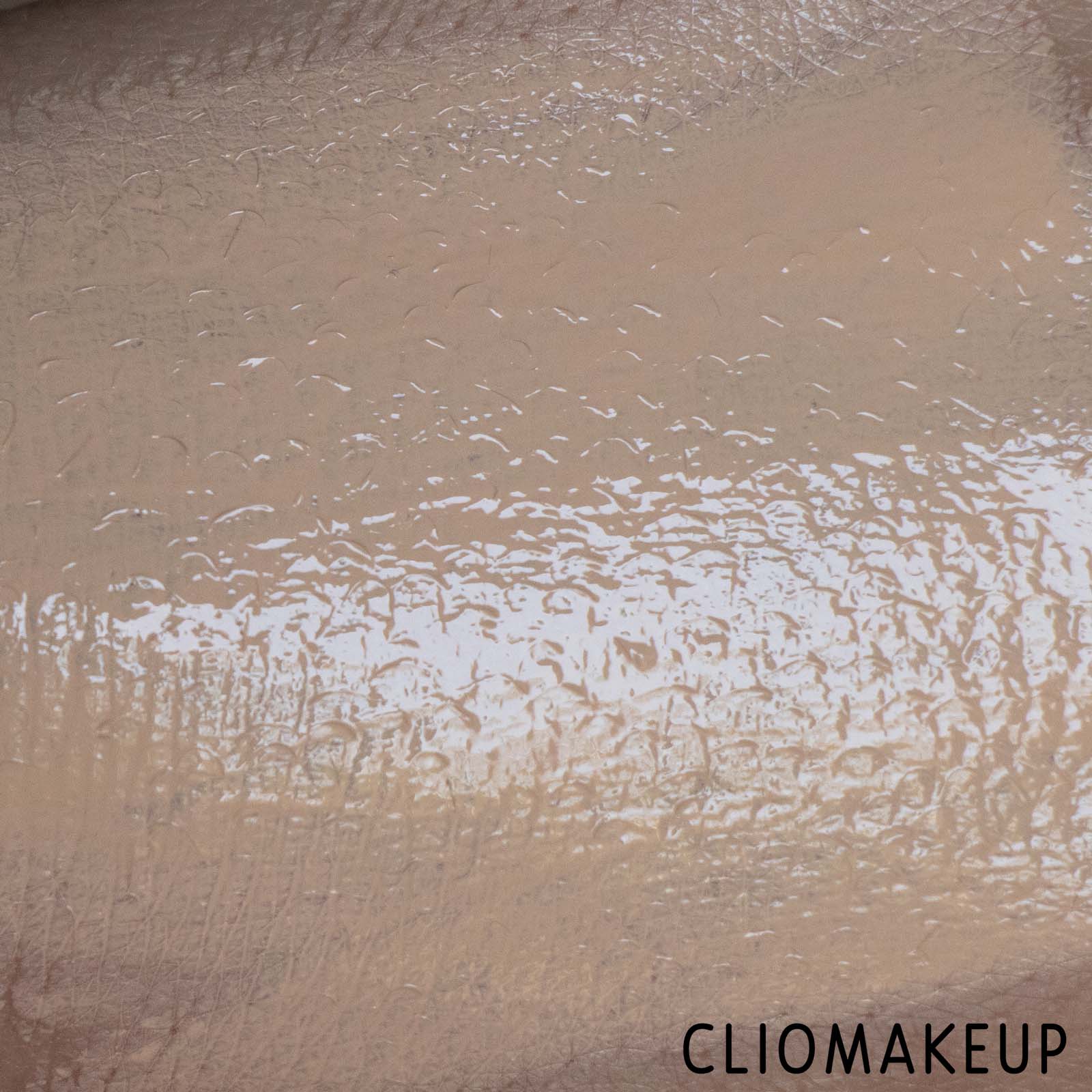 cliomakeup-recensione-fondotinta-kiko-wonder-woman-born-to-last-foundation-24h-8