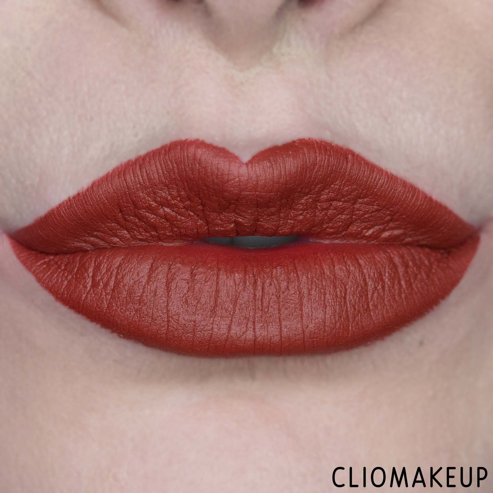 cliomakeup-recensione-rossetti-mulac-milf-matt-lipstick-13