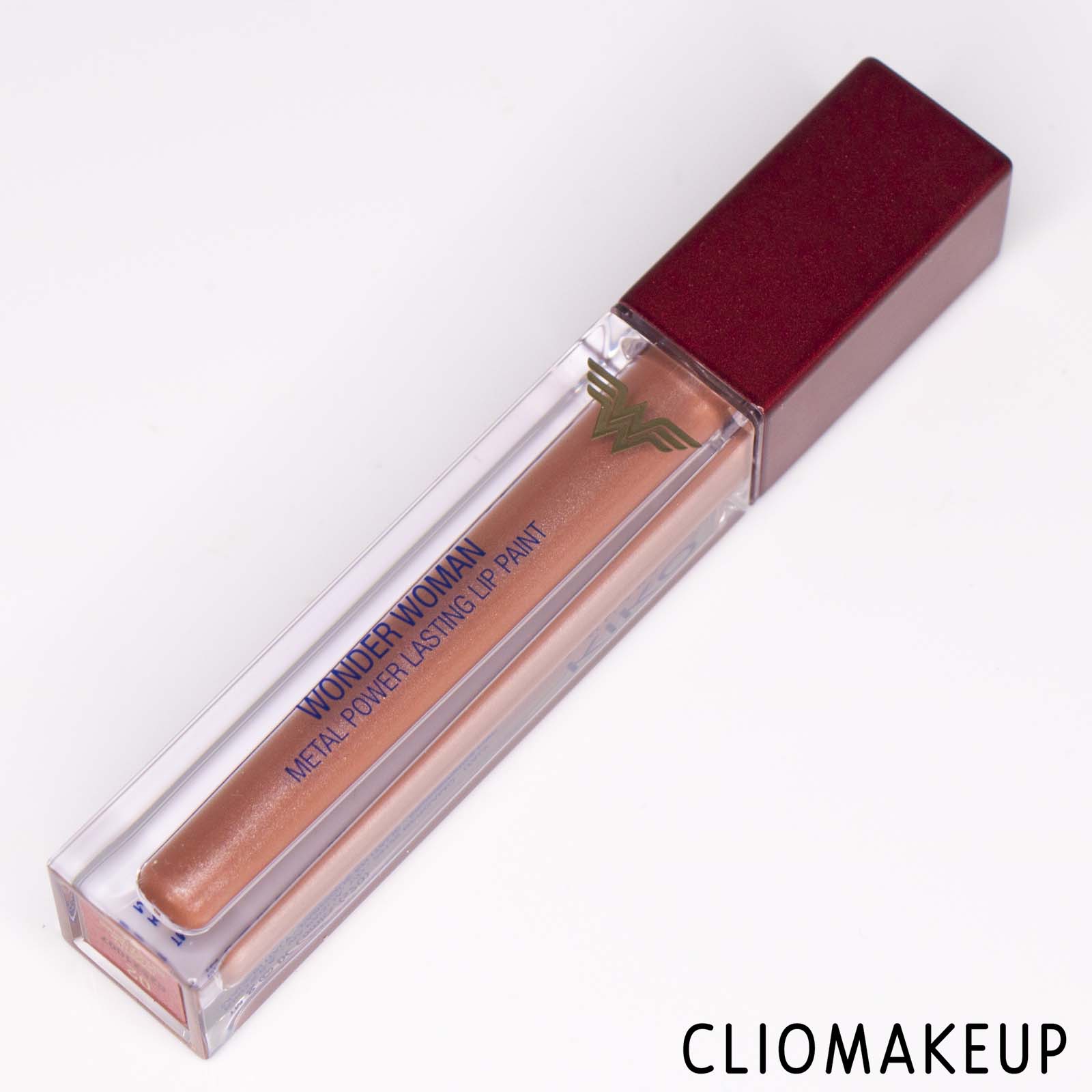 cliomakeup-recensione-rossetto-kiko-wonder-woman-metal-power-lasting-lip-paint-4