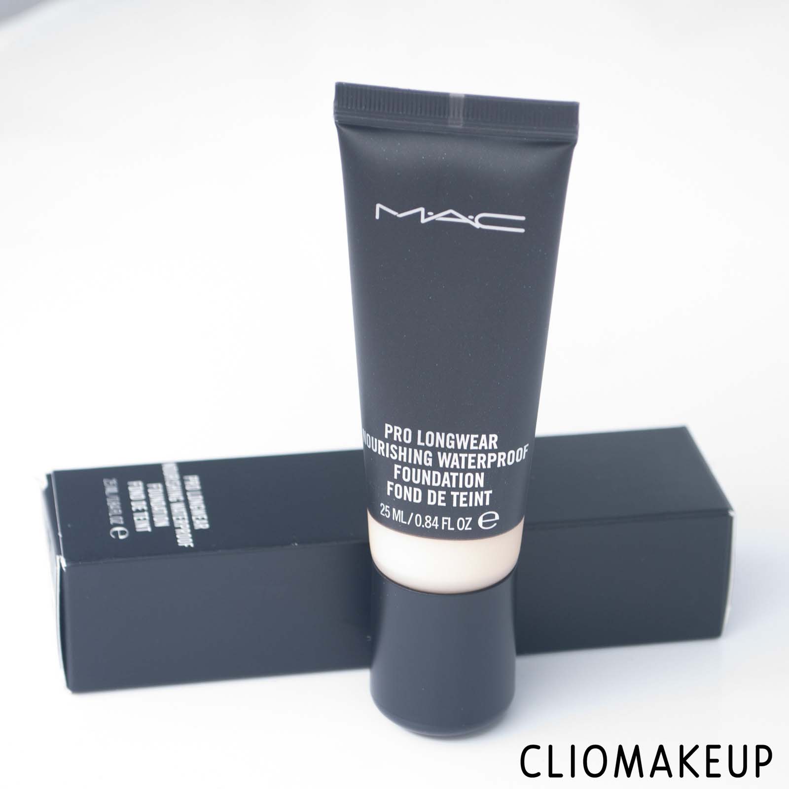 cliomakeup-recensione-fondotinta-mac-fondotinta-pro-longwear-nourishing-waterproof-foundation-4