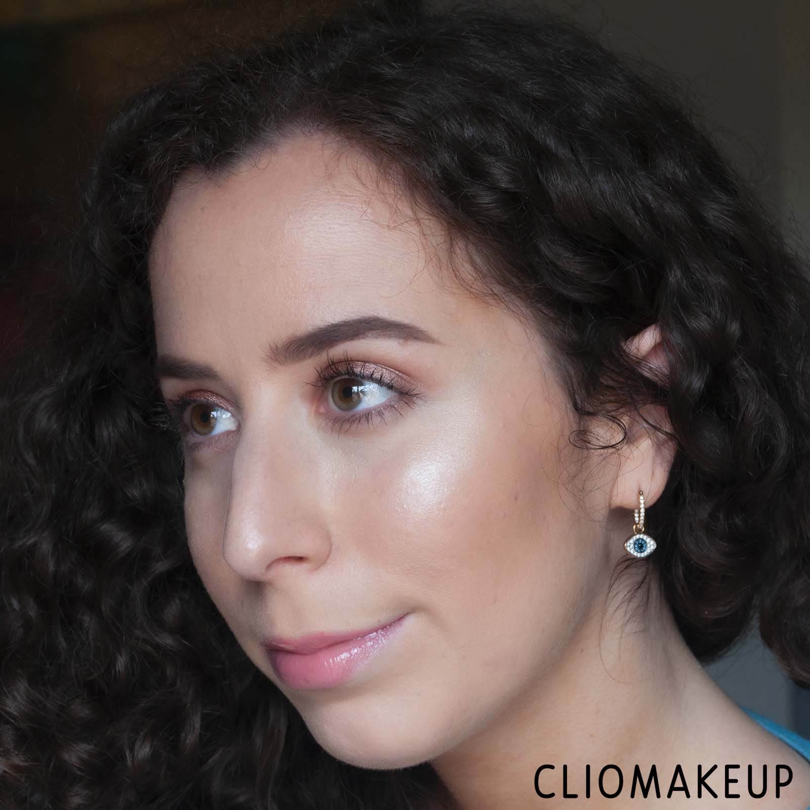 cliomakeup-recensione-illuminante-mac-extra-dimension-skinfinish-10