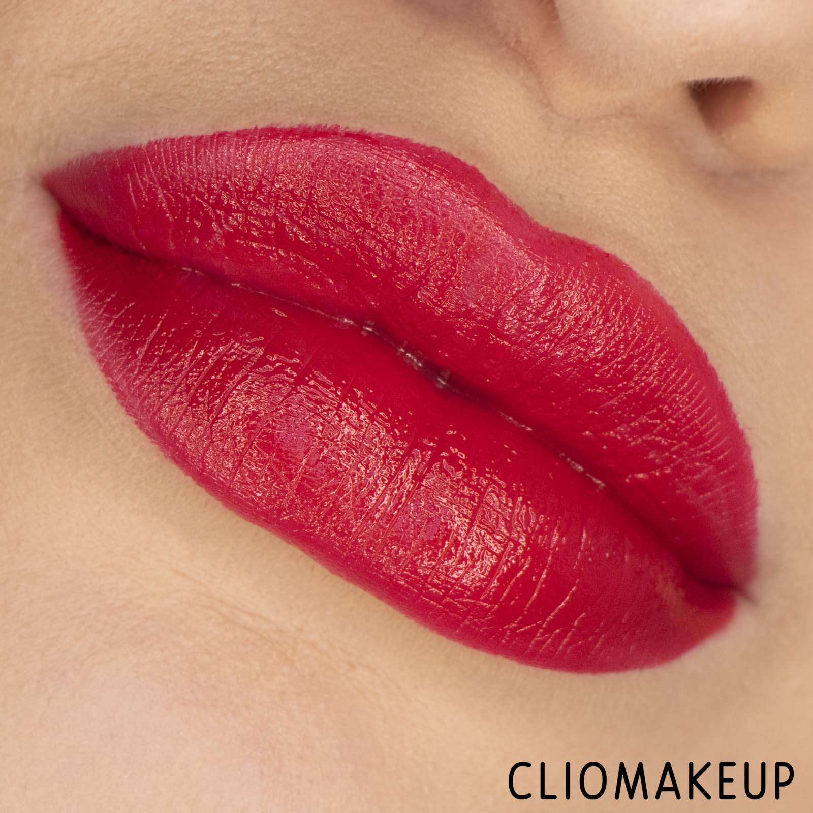 cliomakeup-recensione-rossetti-mesauda-gold-xmas-opulent-shine-rossetto-cremoso-15