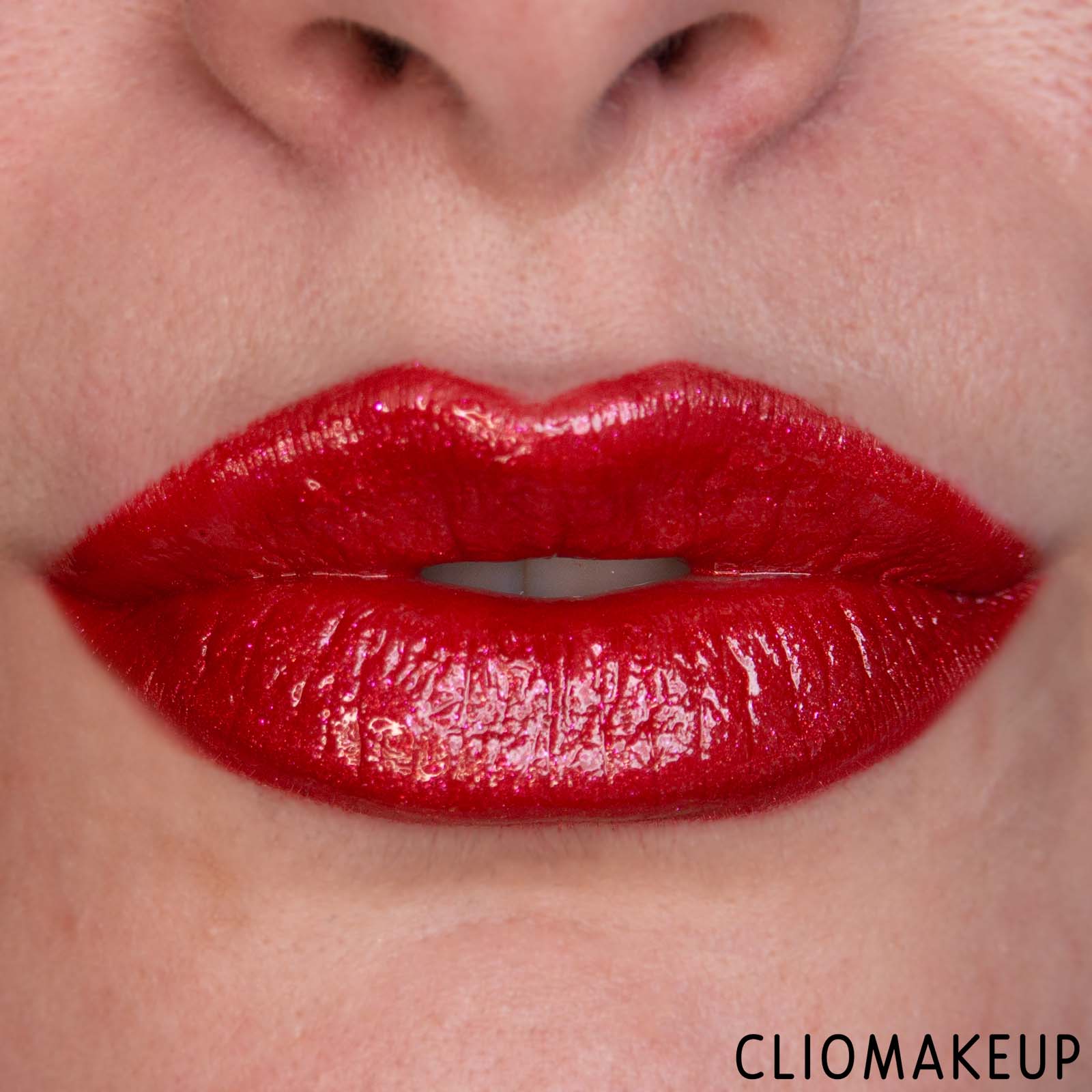 cliomakeup-recensione-rossetto-kiko-holiday-gems-diamond-dust-lipstick-14